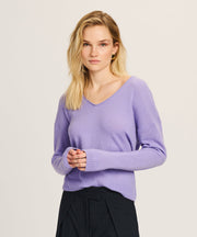 Lightweight Cashmere V-Neck Sweater