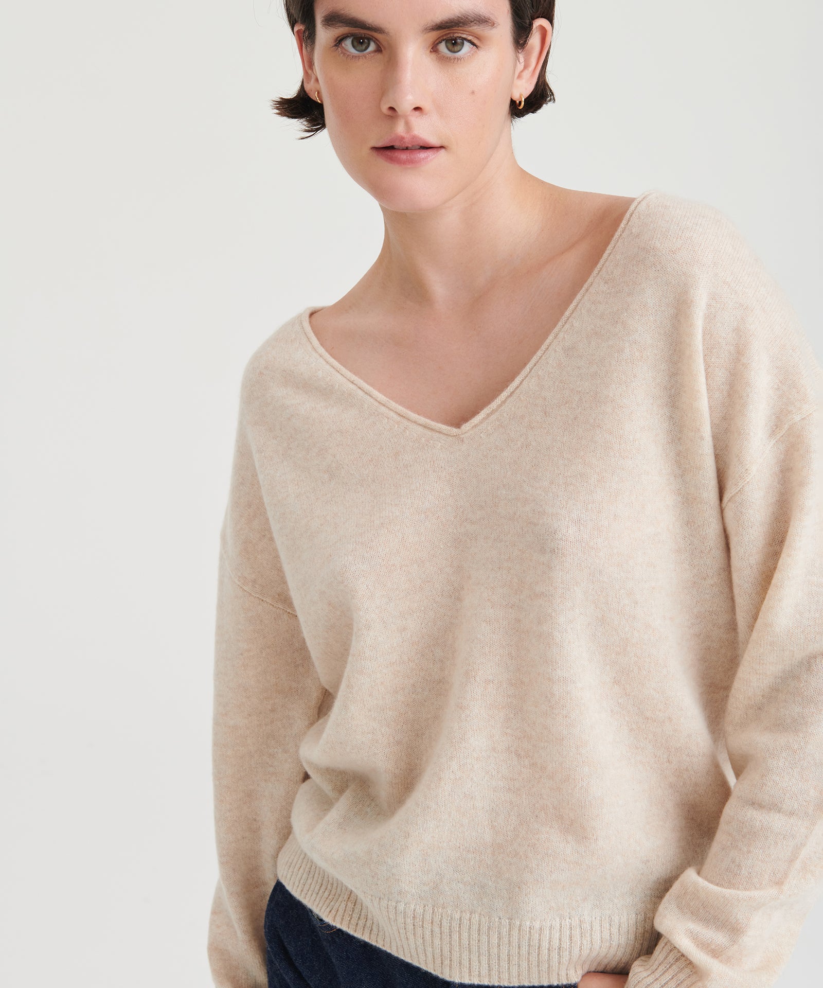 Lightweight Cashmere V-Neck Sweater – NAADAM