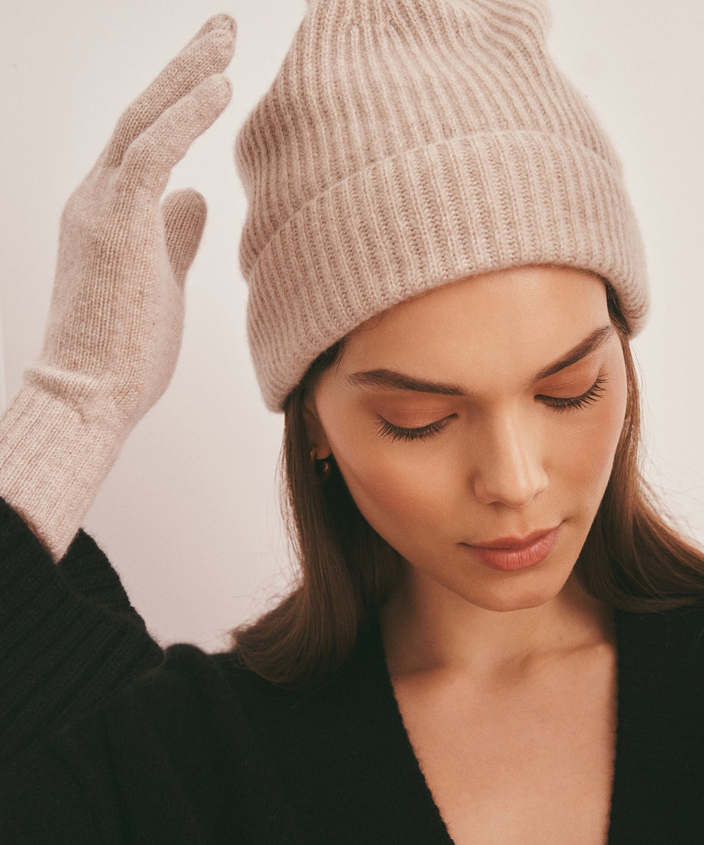 NAADAM Signature Cashmere Ribbed Beanie Signature Cashmere Ribbed Beanie – NAADAM main image 2