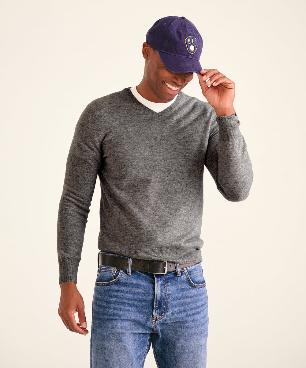 The Original Cashmere V-Neck Sweater Men's – NAADAM