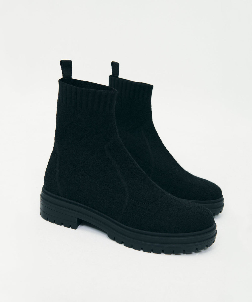 Knit boots deals