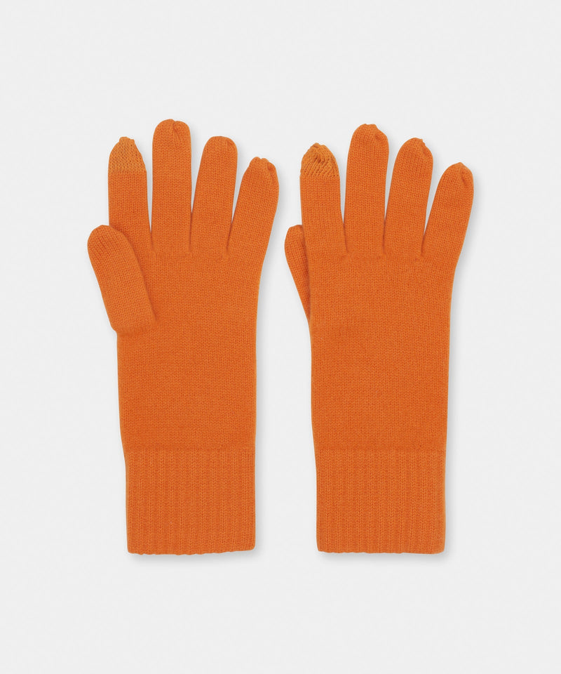 AE92122_THE_ESSENTIAL_CASHMERE