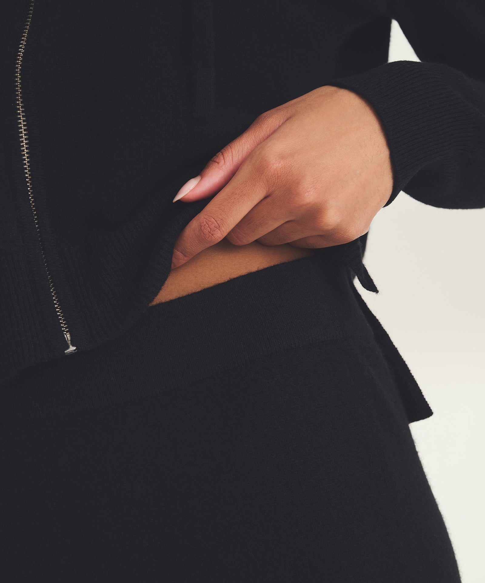 Signature Cashmere Cropped Zip Up Hoodie – NAADAM