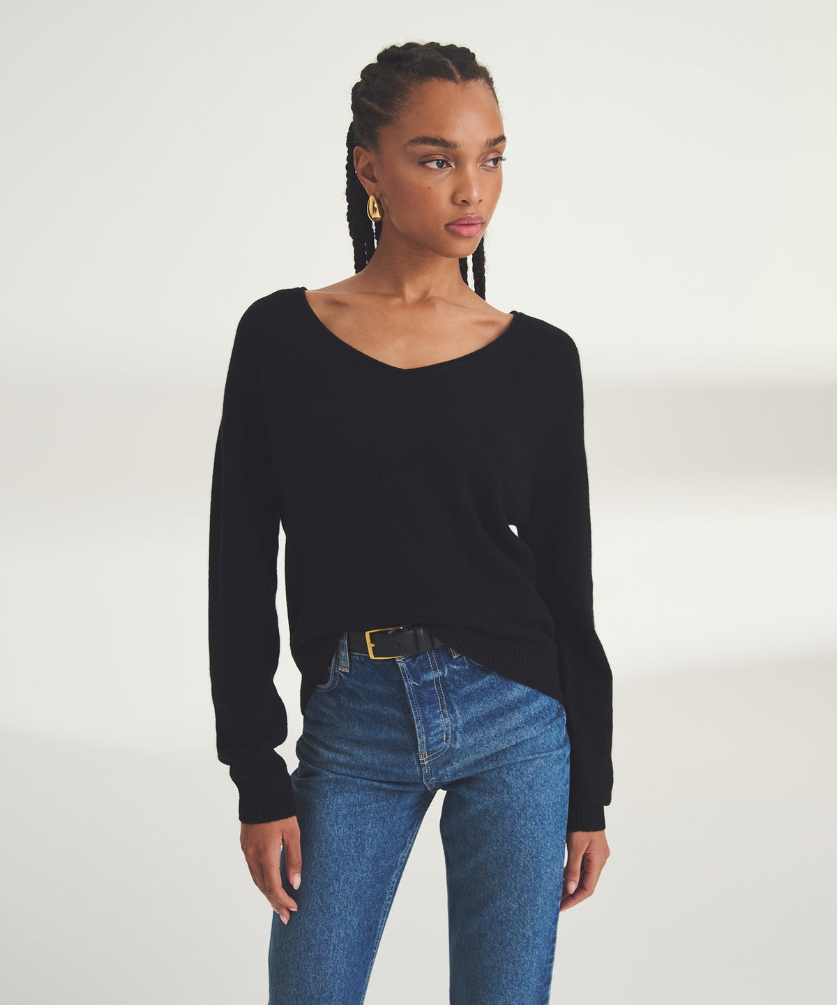 Lightweight Cashmere V-Neck Sweater – NAADAM