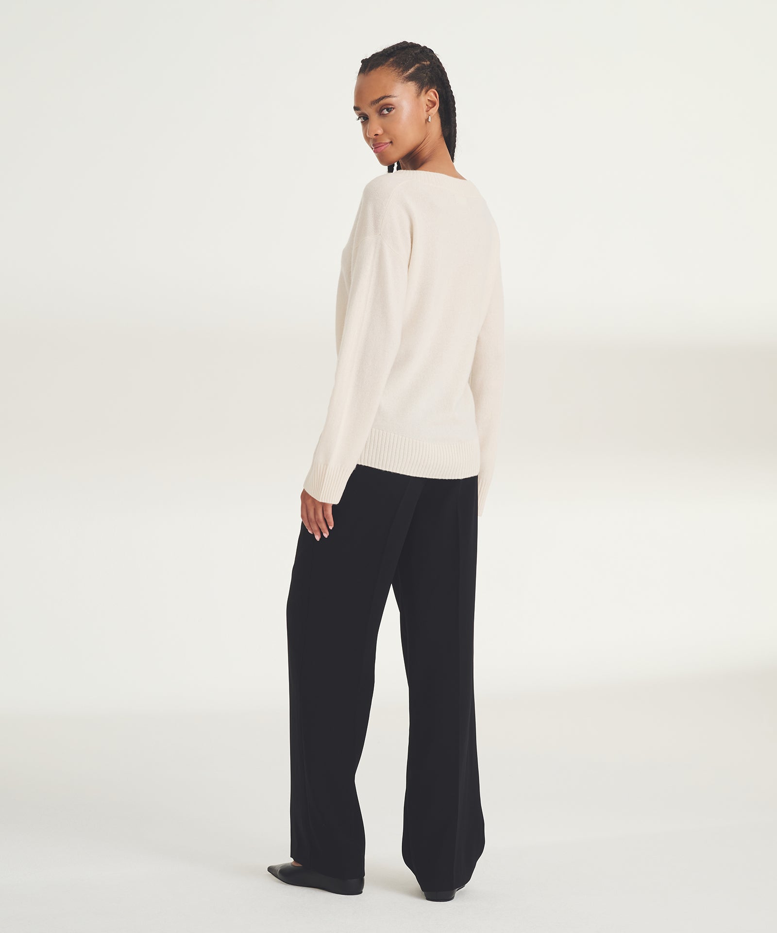 Signature Cashmere Wide Sleeve V-Neck Sweater – NAADAM