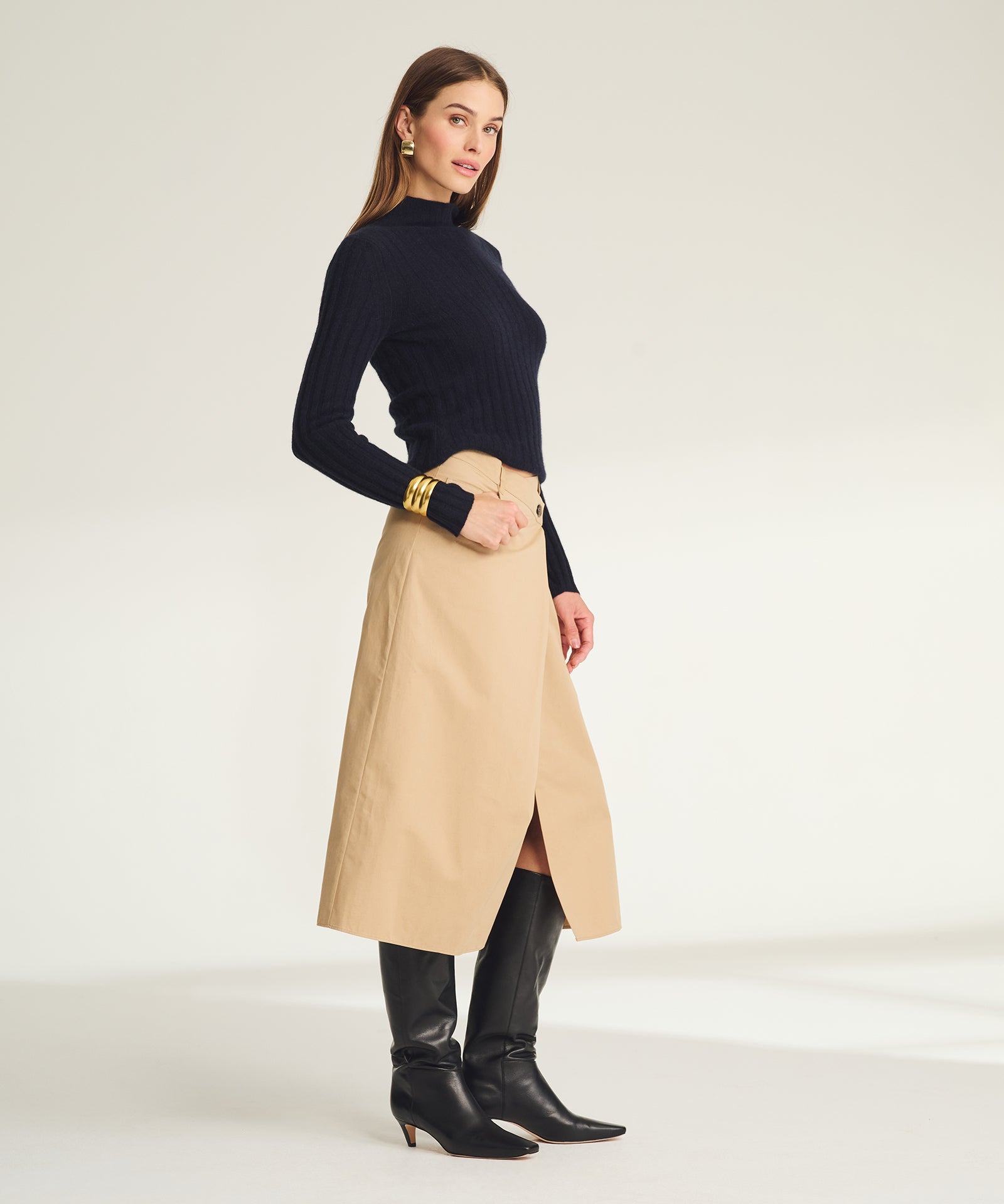Lightweight Cashmere Ribbed Mockneck Sweater – NAADAM