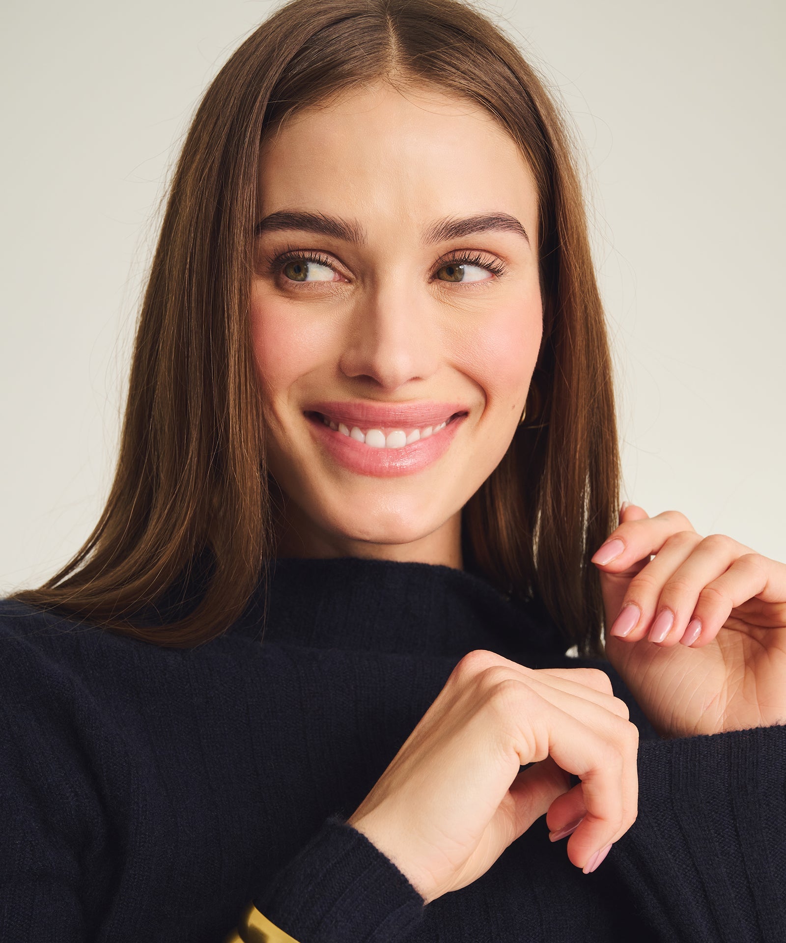 Lightweight Cashmere Ribbed Mockneck Sweater – NAADAM