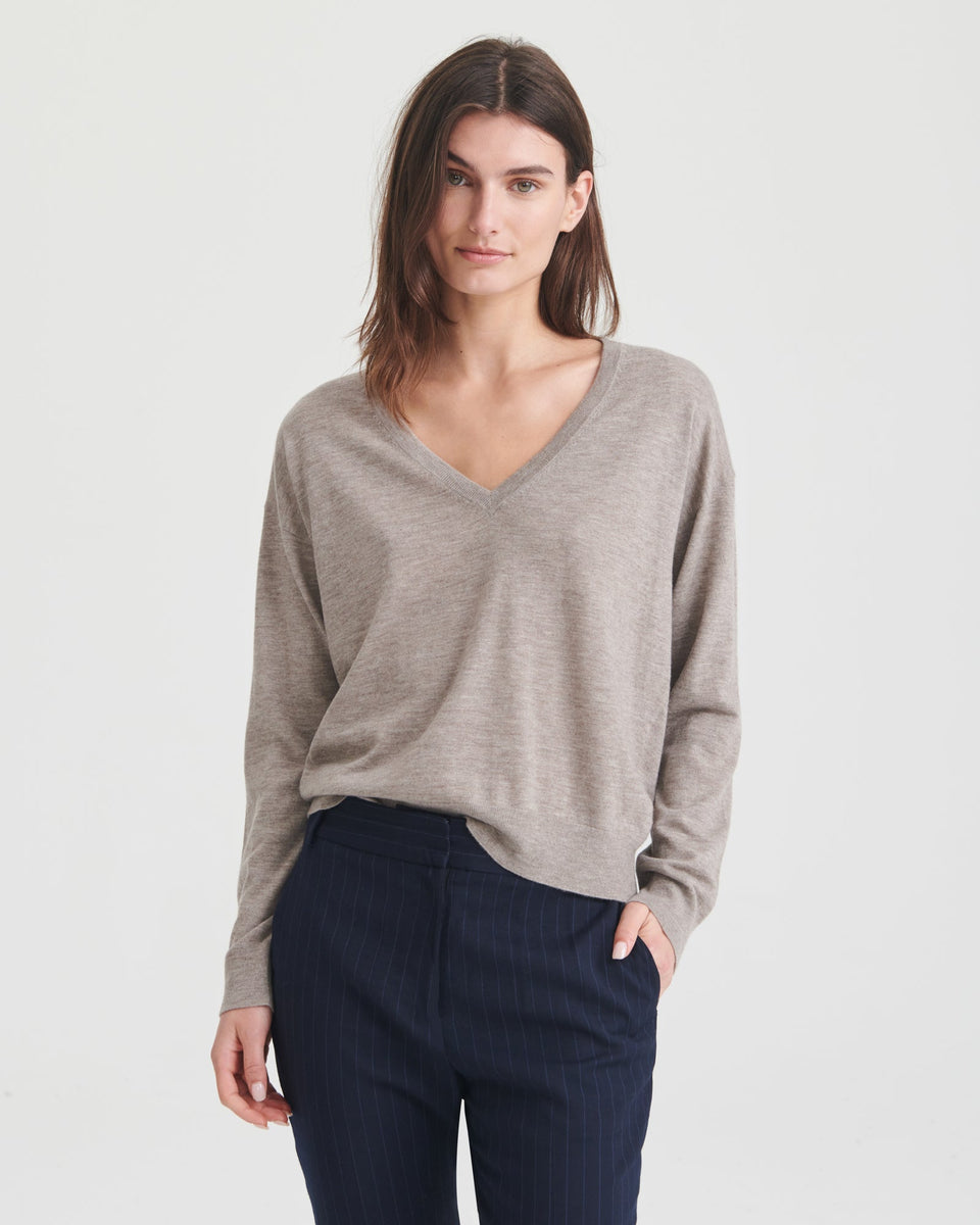 Fancy Cashmere V-Neck – NAADAM