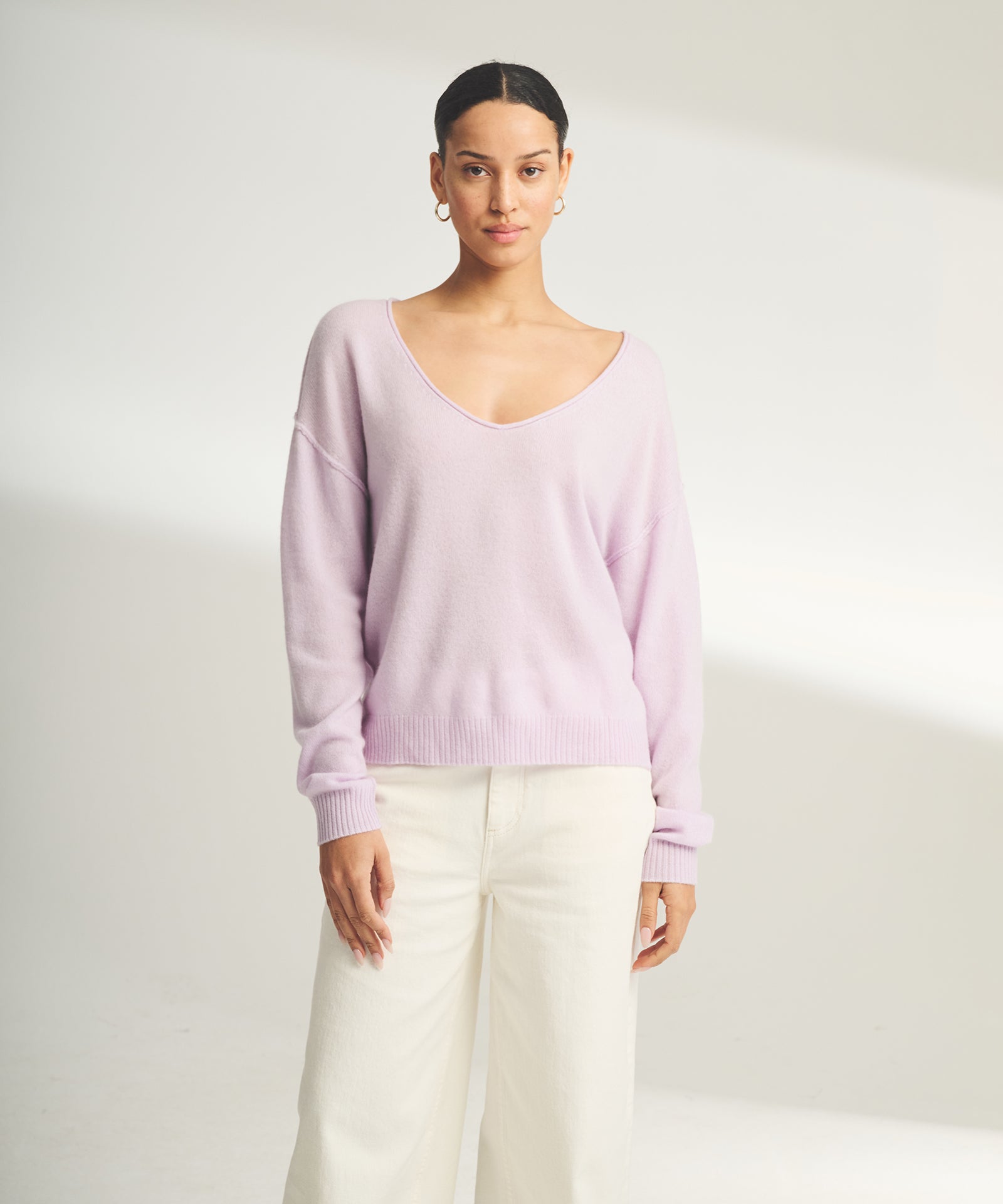 100% Cashmere V-Neck Sweater