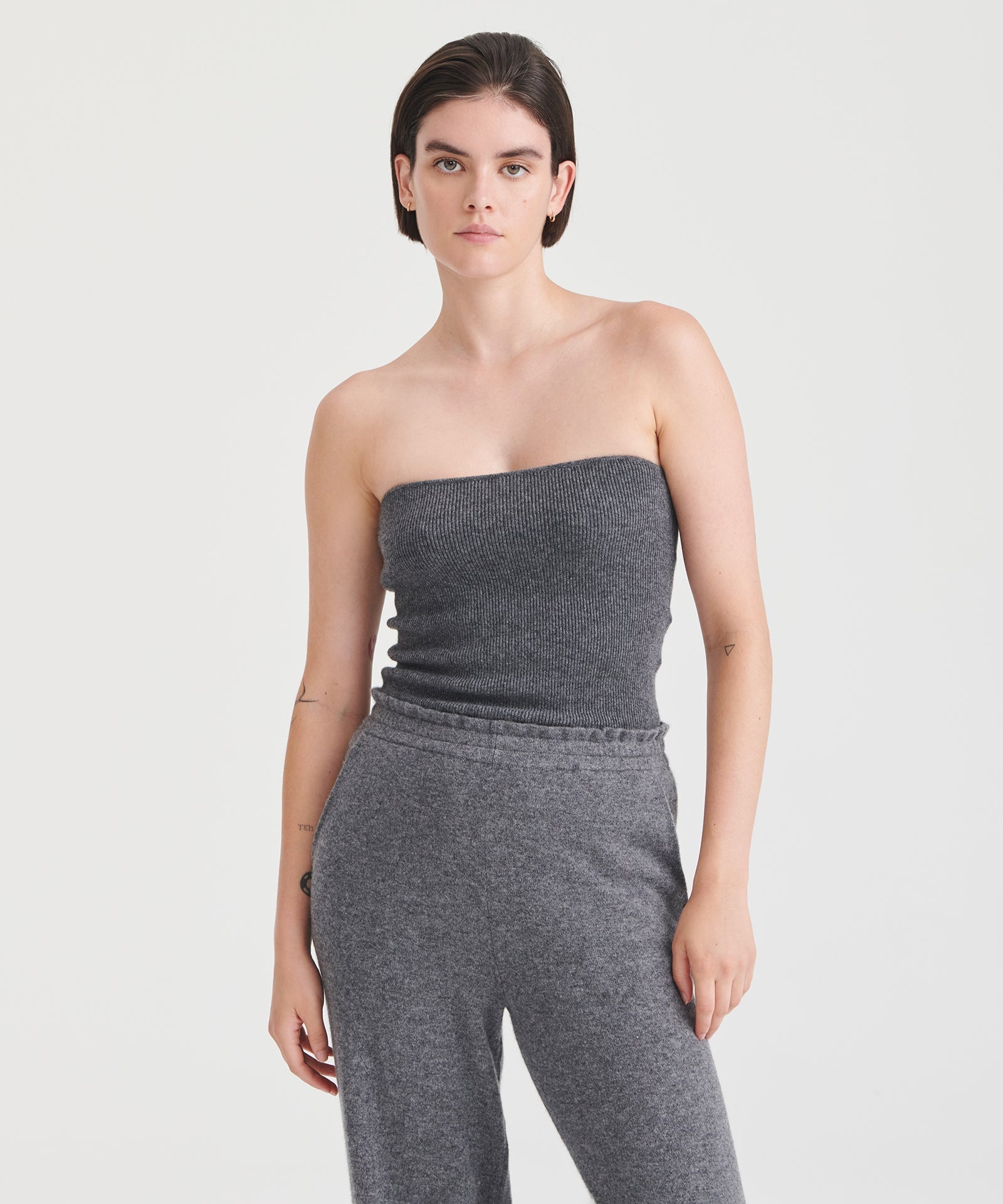 Signature Cashmere Ribbed Tube Top – NAADAM