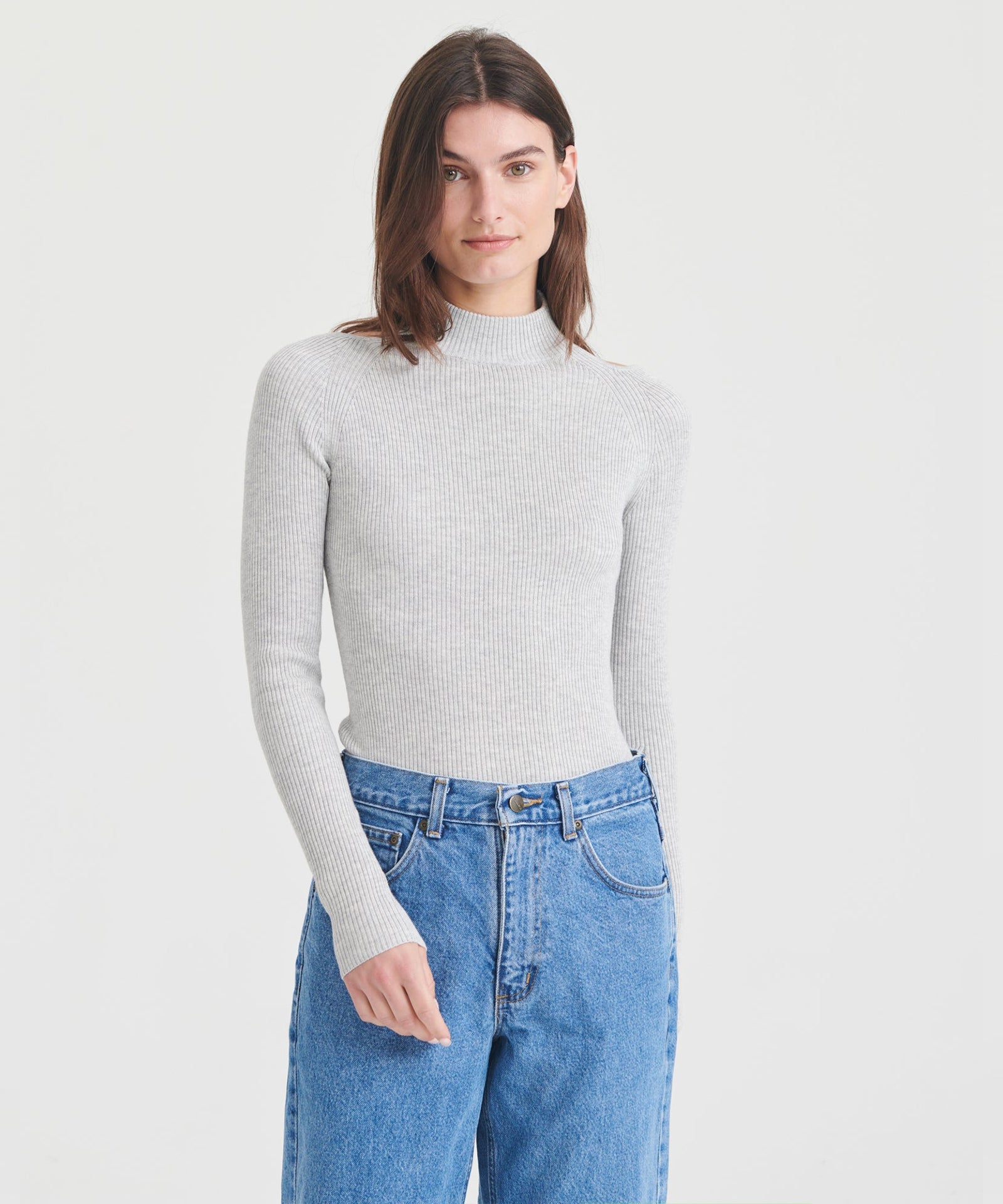 Naadam Silk Cashmere Cutout Turtleneck in Cement