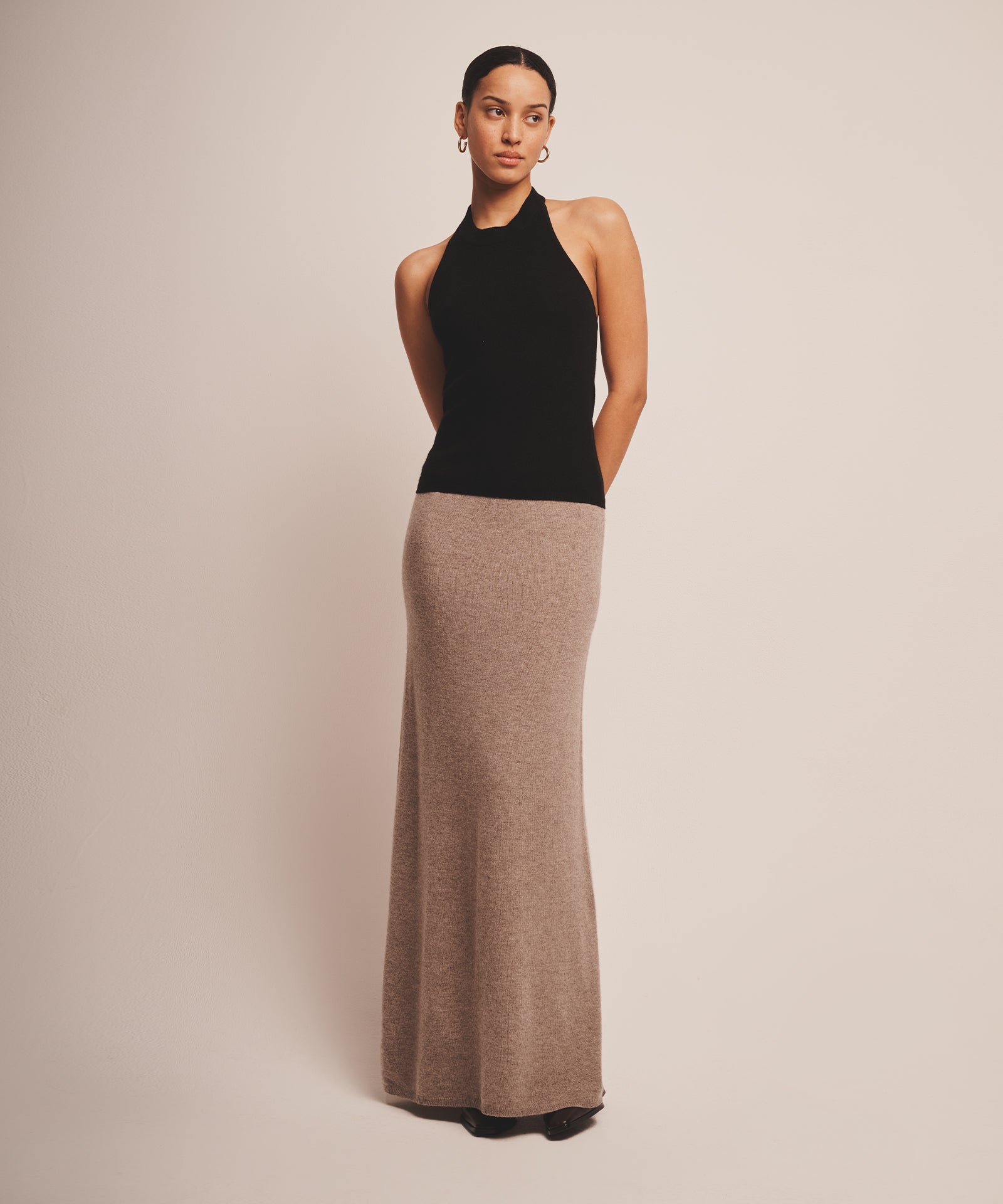 Signature Cashmere Halter Top – NAADAM