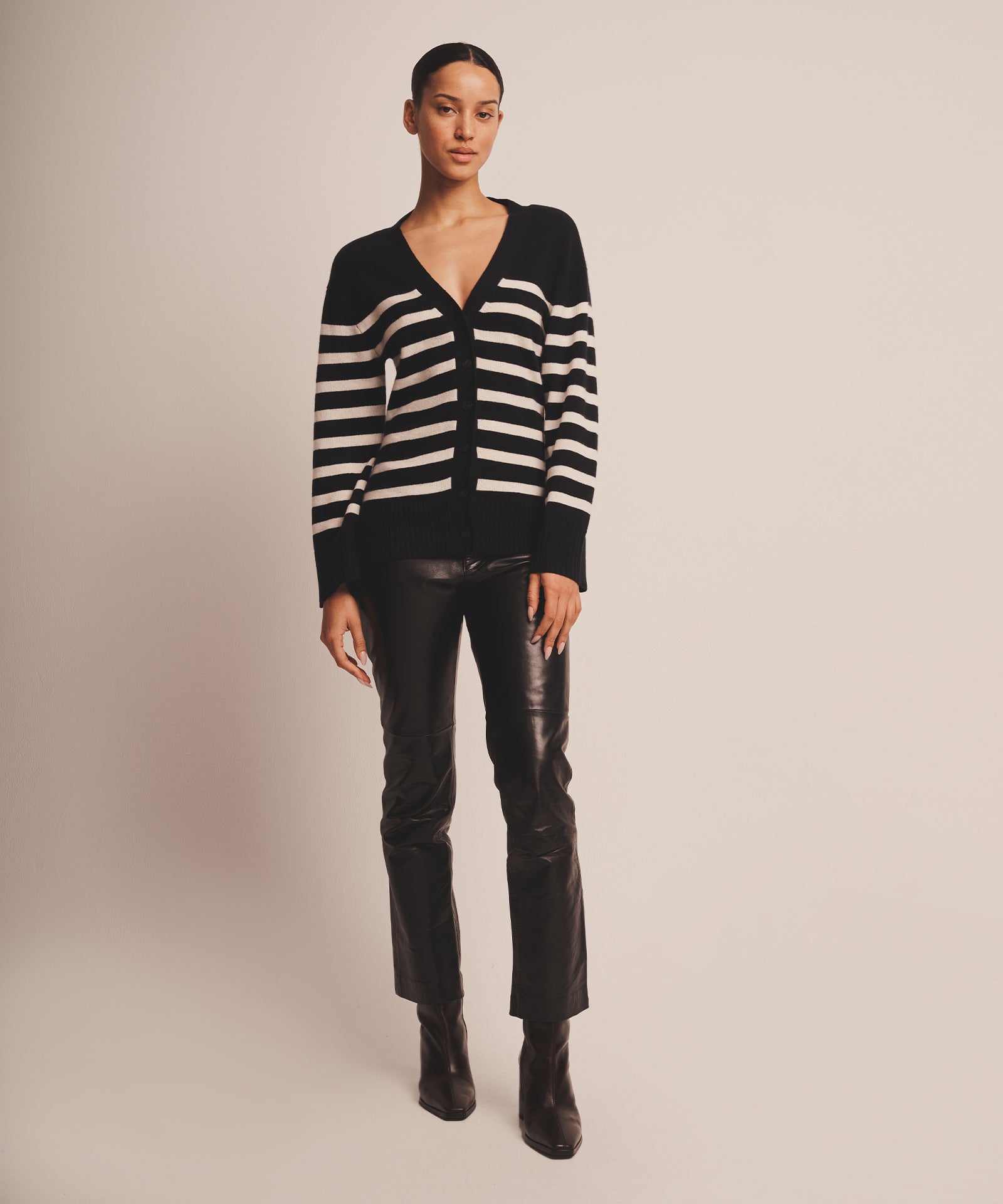 NWET005402_CASHMERE_STRIPED_FI