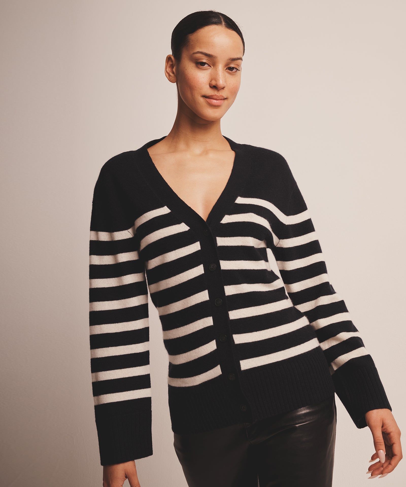 Signature Cashmere Striped Fitted Cardigan – NAADAM