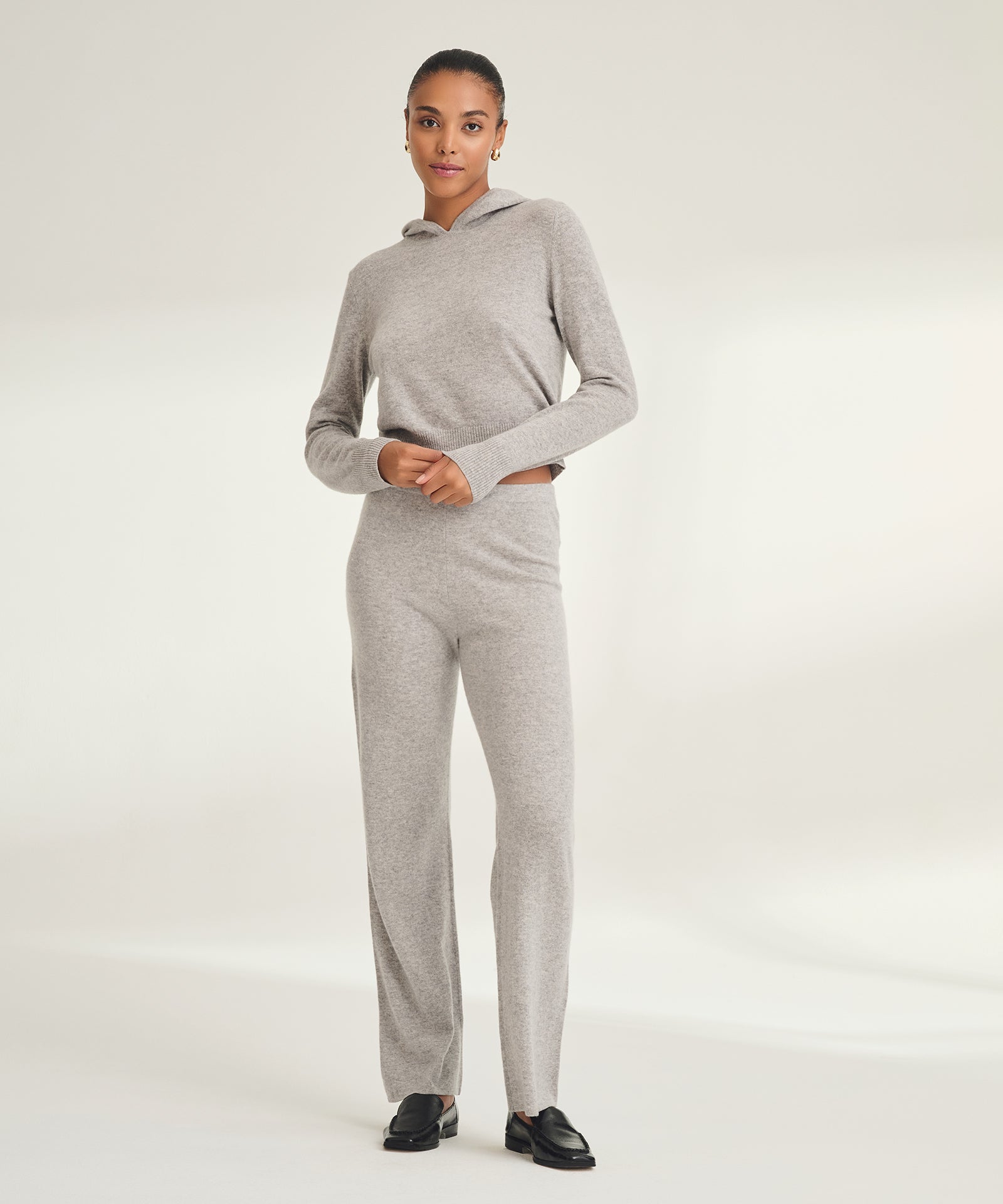 Signature Cashmere Cropped Hoodie – NAADAM