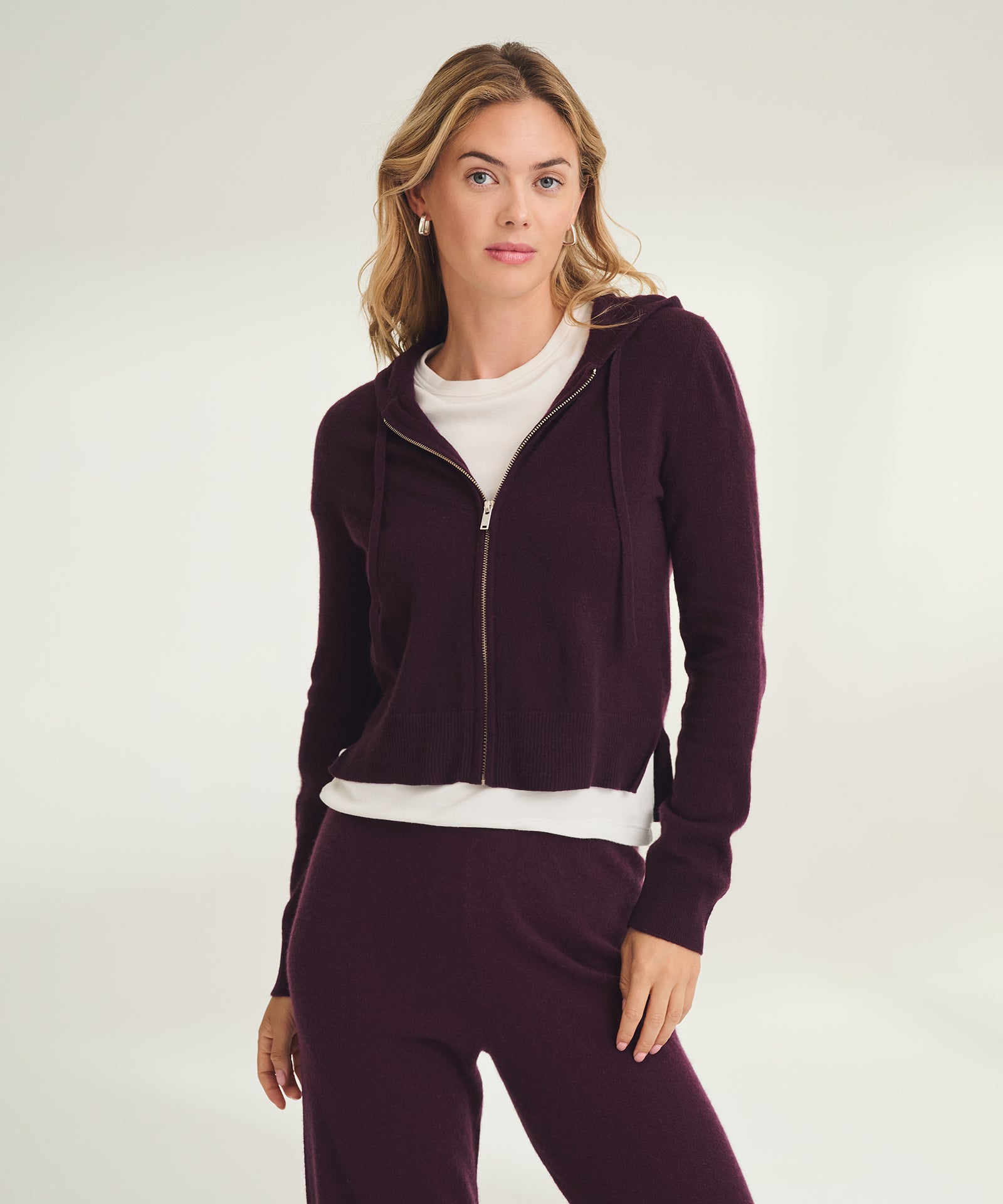 Signature Cashmere Cropped Zip Up Hoodie – NAADAM