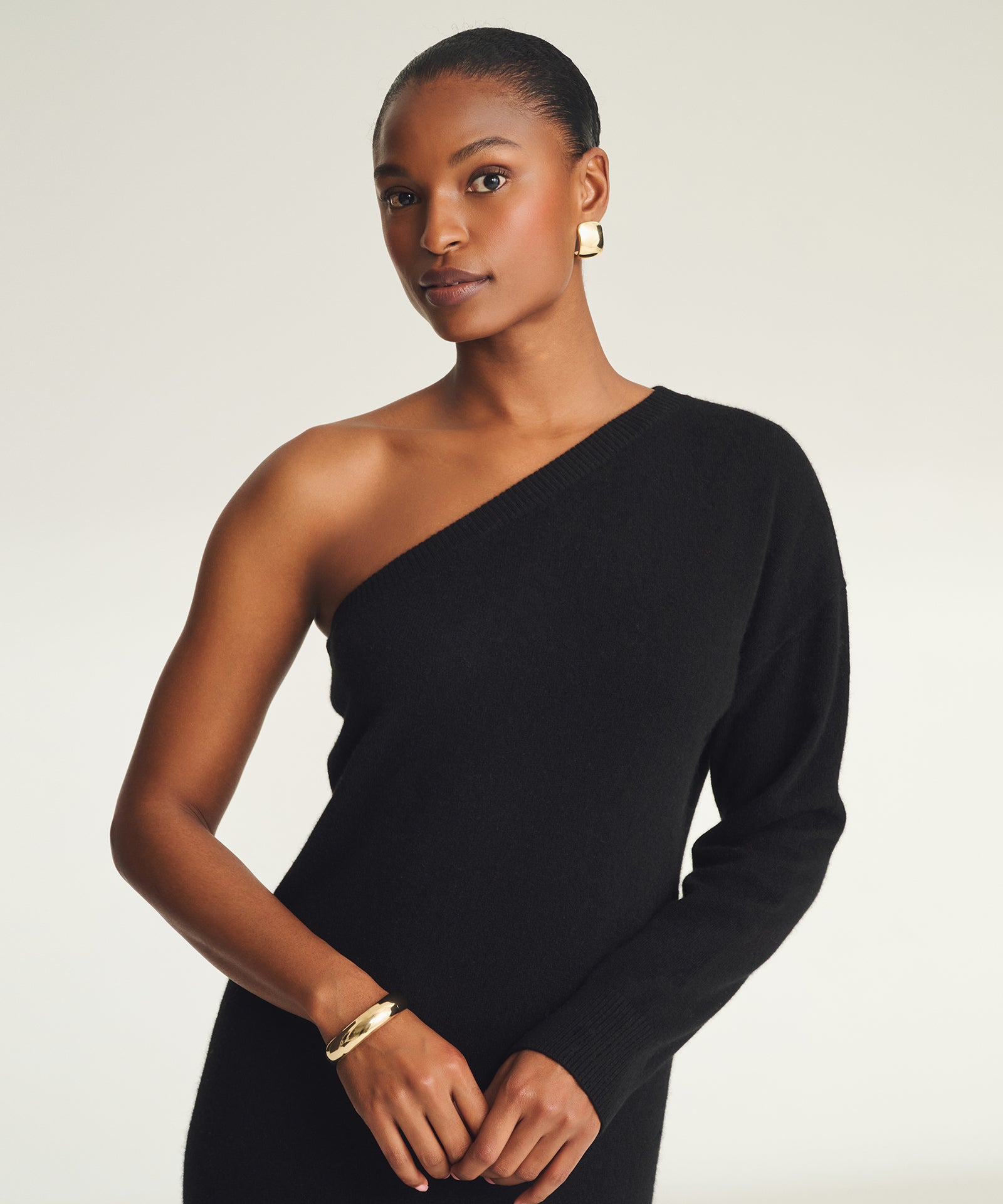 NAADAM Signature Cashmere One Shoulder Dress in Black - M NAADAM Signature Cashmere One Shoulder Dress in Black - M