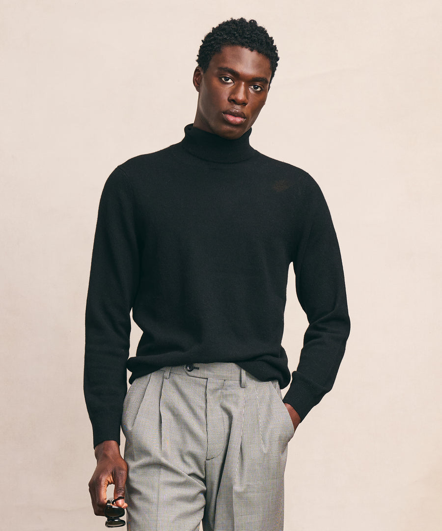 Signature Cashmere Turtleneck