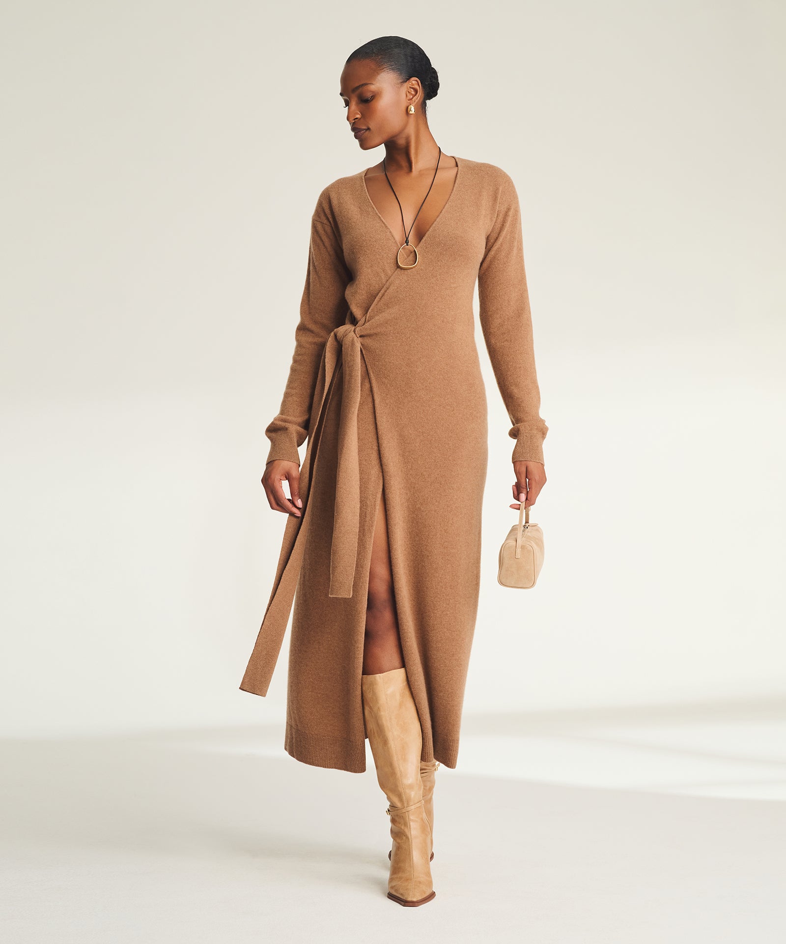 long wrap dress Signature Cashmere – NAADAM Long Silk Dress swatch_black Color:KELLY-BLUE-MULTI Top 7 Graduation Outfits