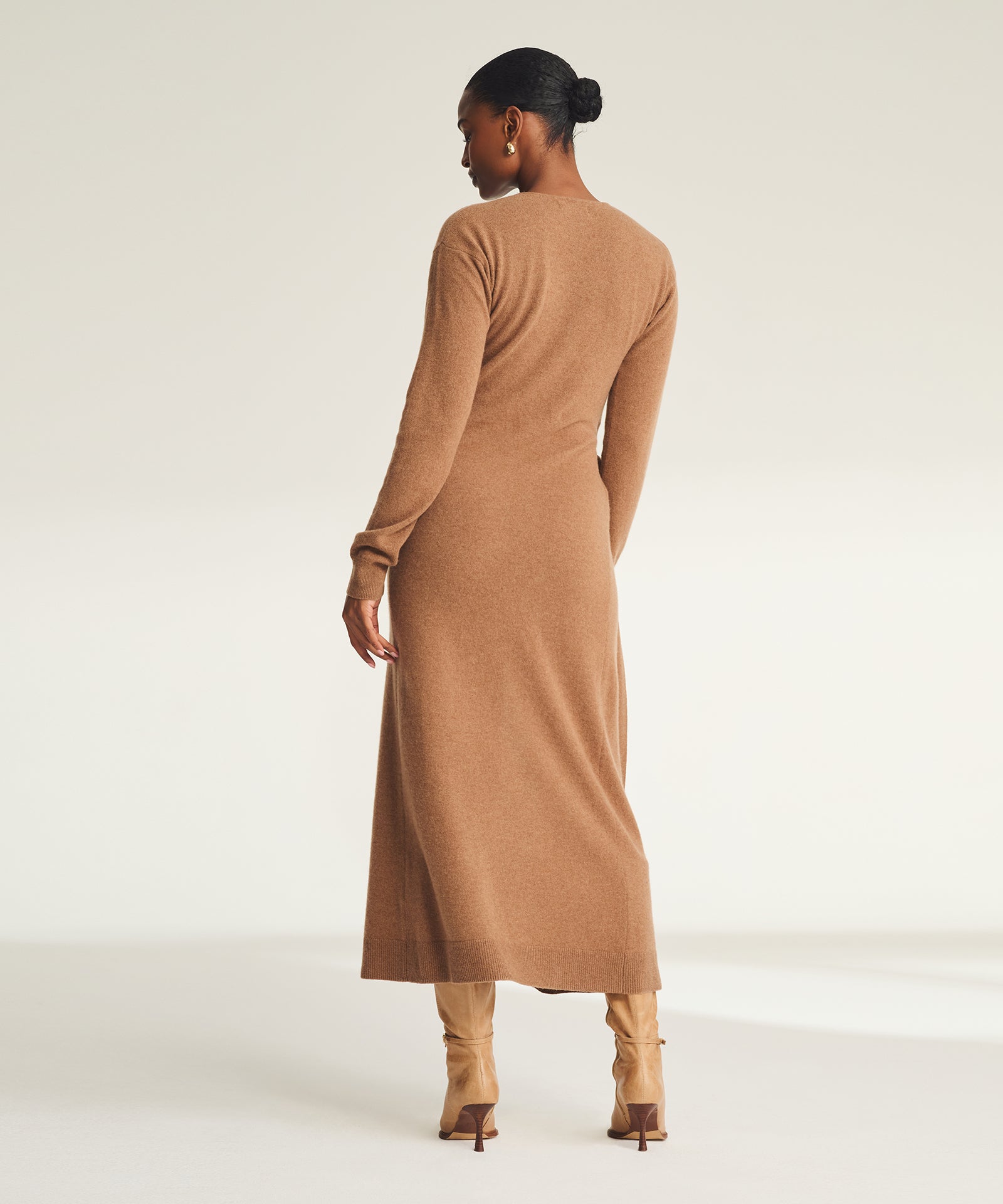 long cashmere dress Signature Wrap – NAADAM With a pair of Short Wedding Dresses 2017 Size:32E Sherri Hill 58184 Homecoming