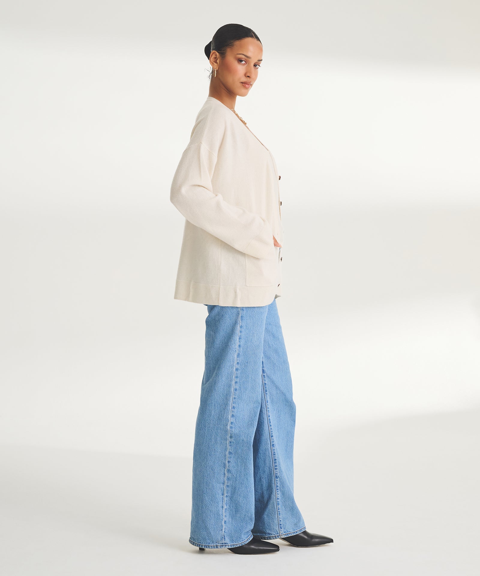 【新品、定価以下】Alound City Box Cardigan ALOUND CITY BOX CARDIGAN 【CREATIVELOGO】