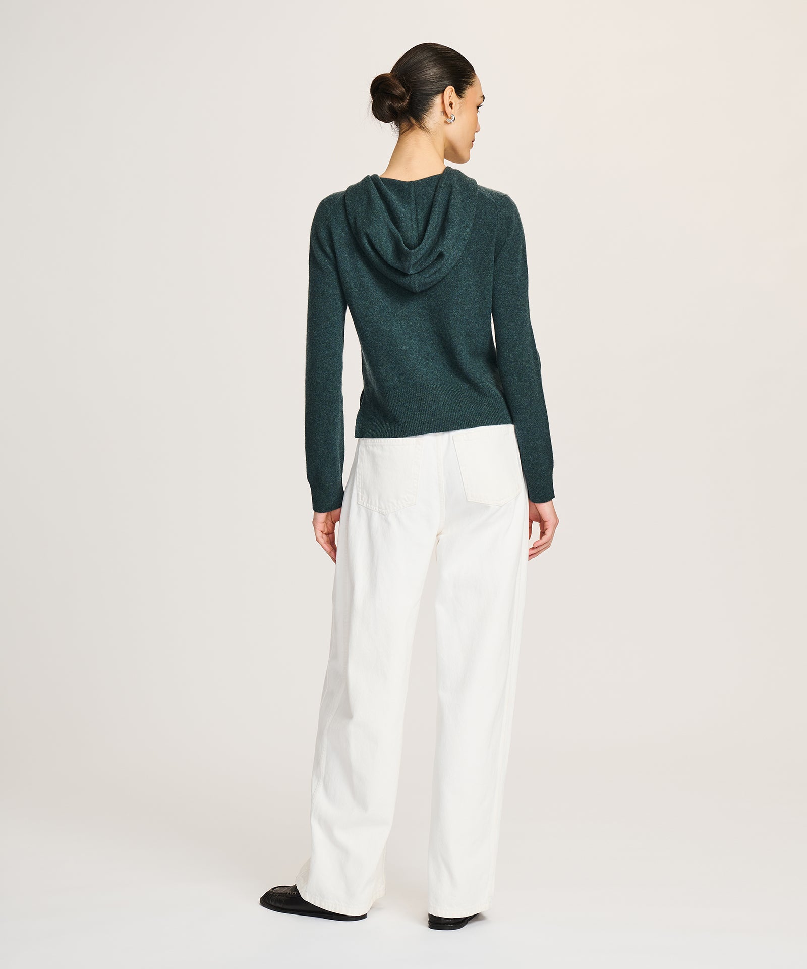 Signature Cashmere Cropped Zip Up Hoodie – NAADAM