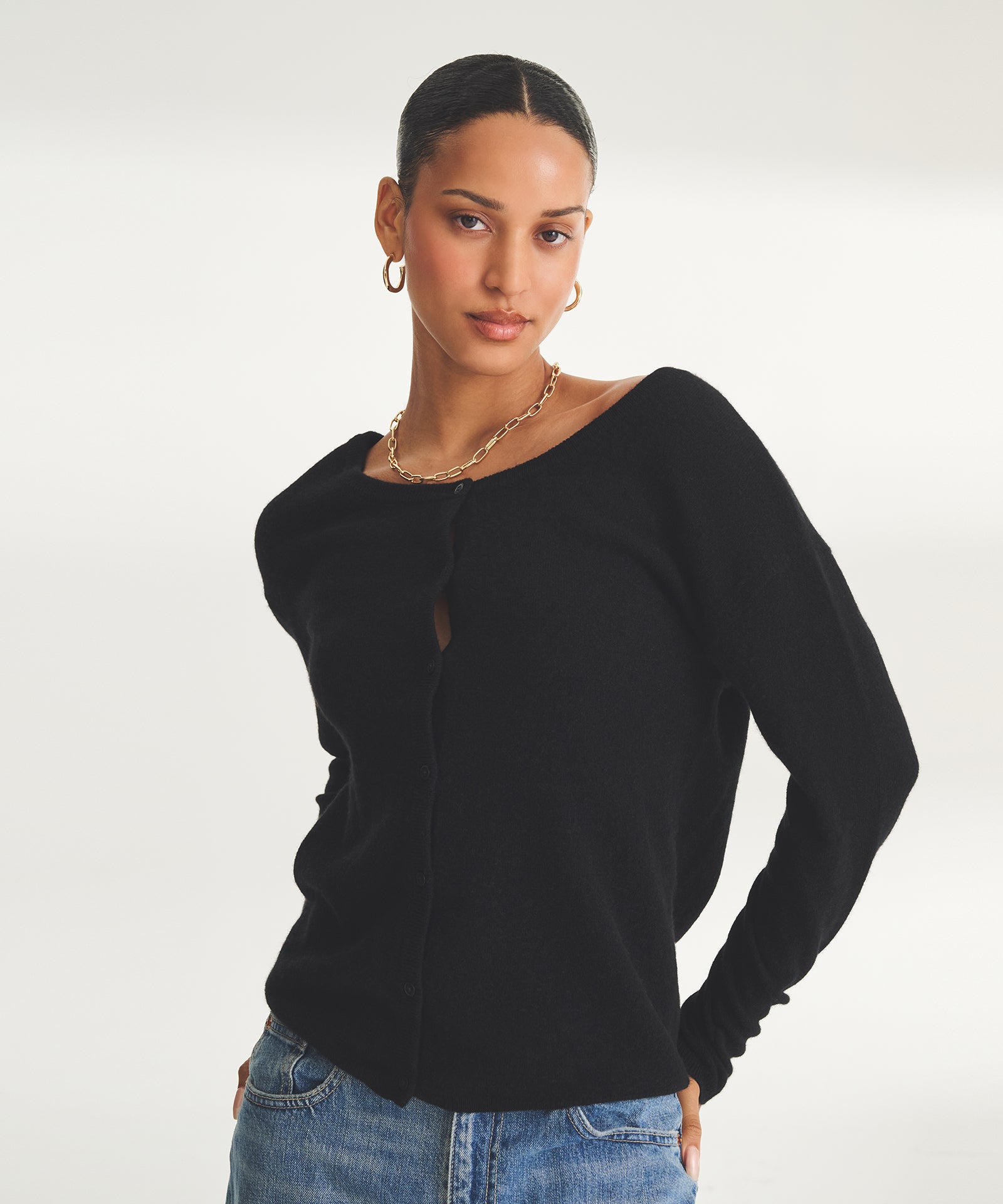 トップス CASHMERE BLENDED CARDIGAN ROUND NECK セール】CASHMERE BLENDED CARDIGAN ROUND NECK（カーディガン