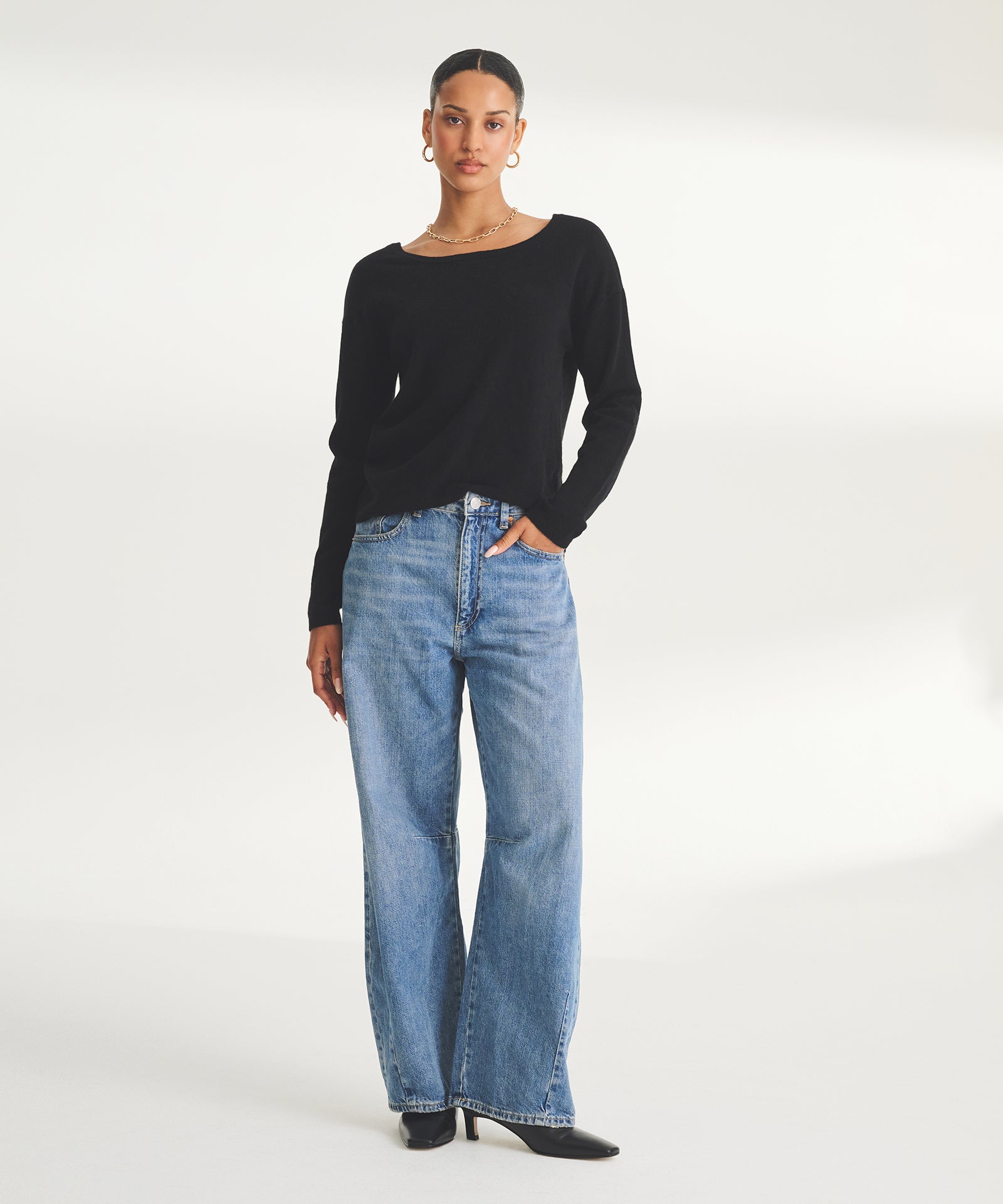 トップス CASHMERE BLENDED CARDIGAN ROUND NECK セール】CASHMERE BLENDED CARDIGAN ROUND NECK（カーディガン