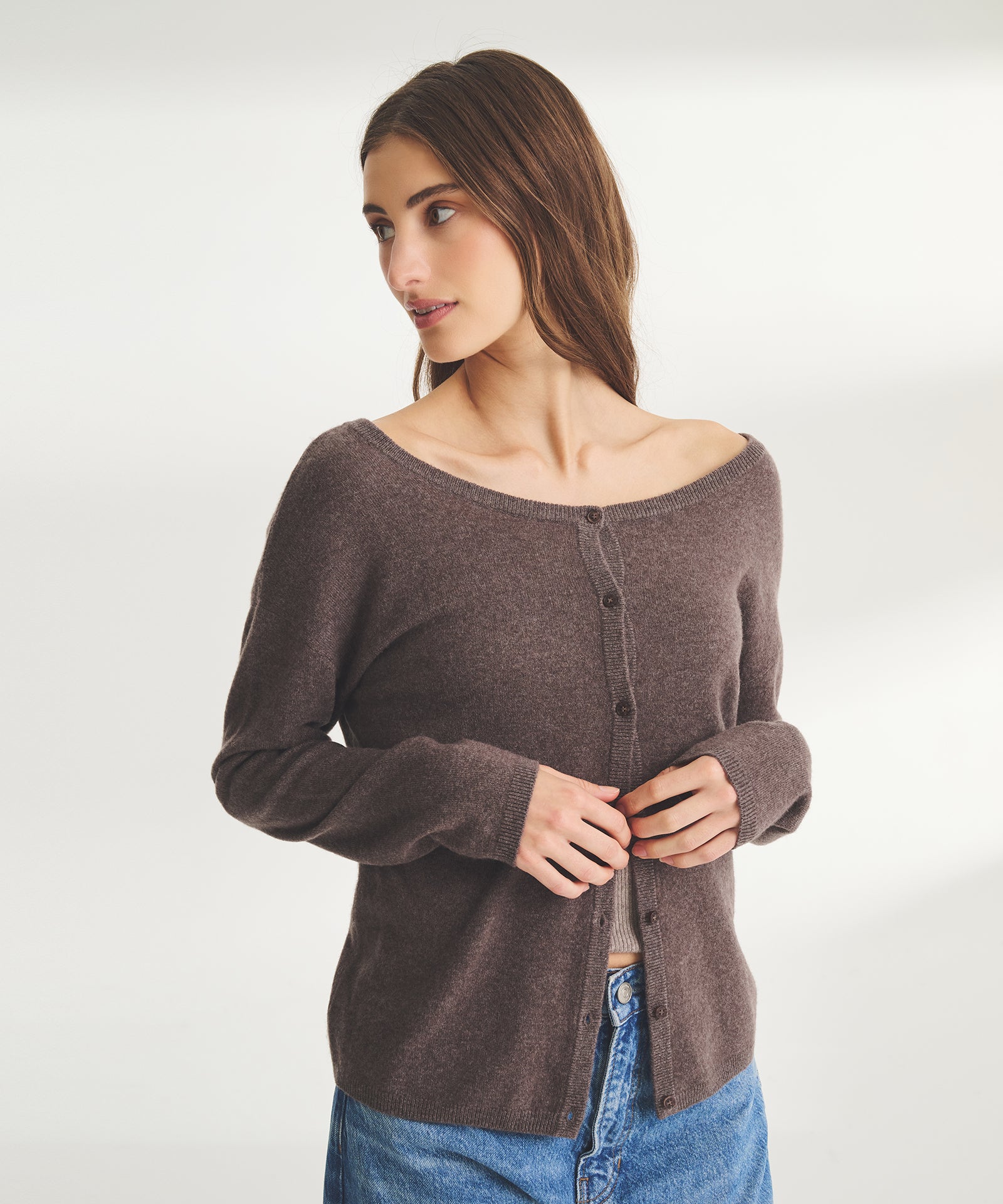 Signature_Cashmere_Open_Neck_C
