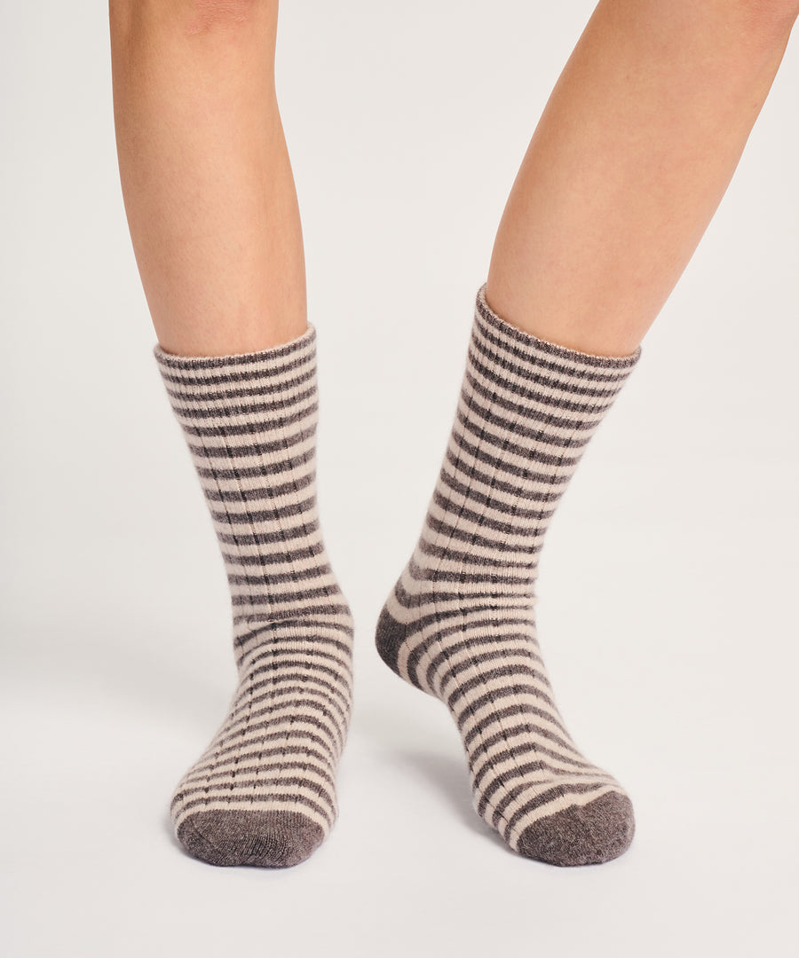Signature Cashmere Ribbed Striped Socks