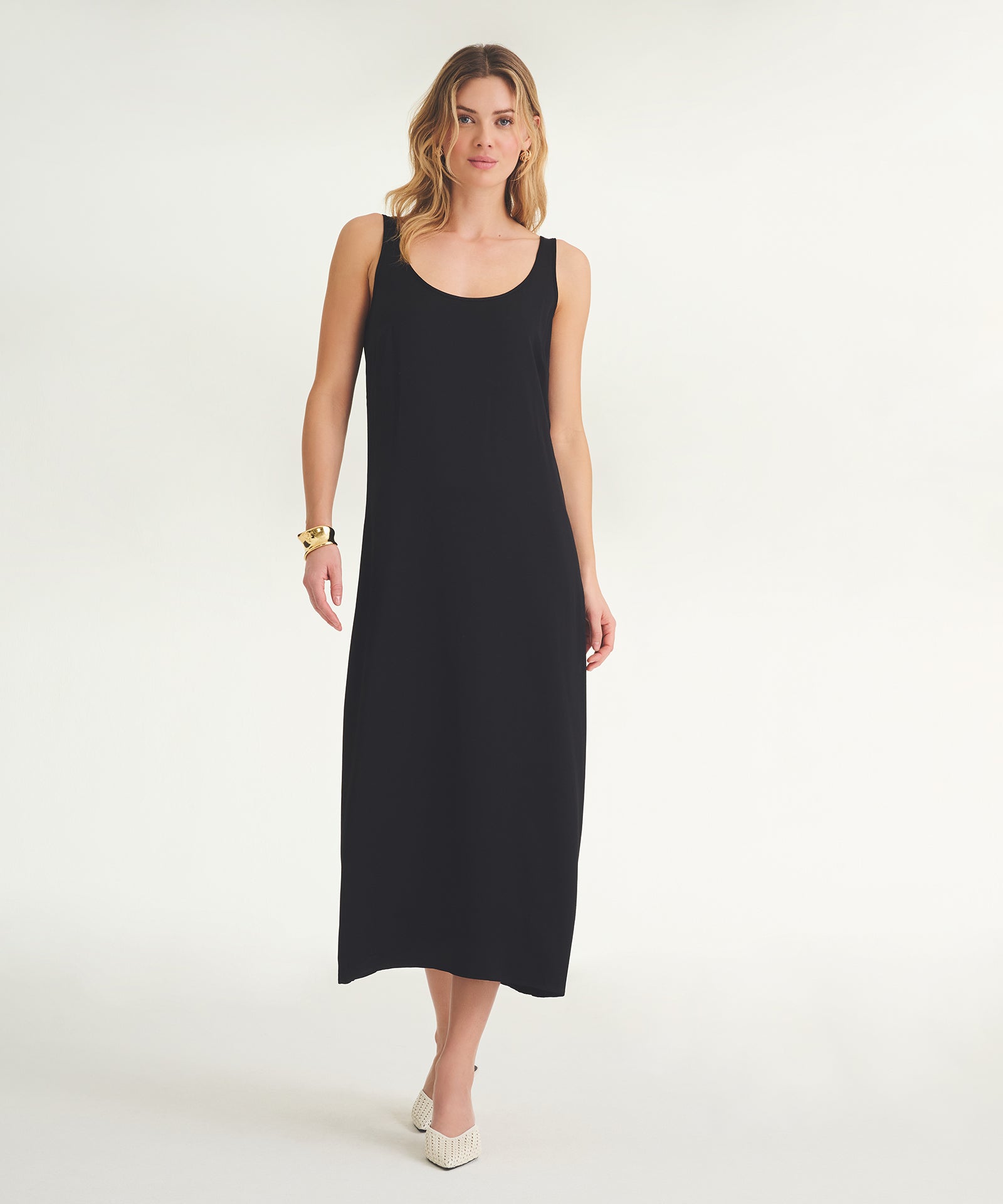 The Weightless Dress – NAADAM