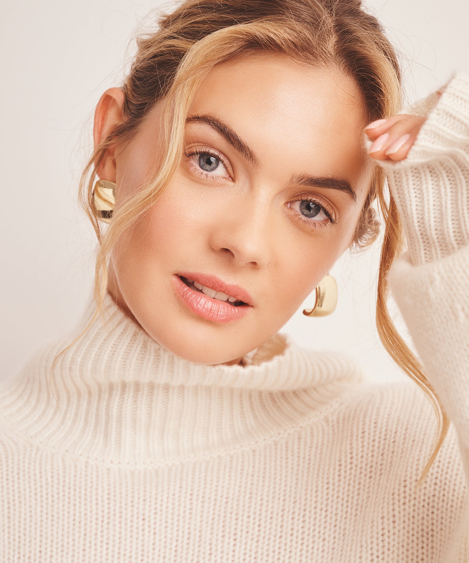 Luxe Cashmere Oversized Turtleneck – NAADAM