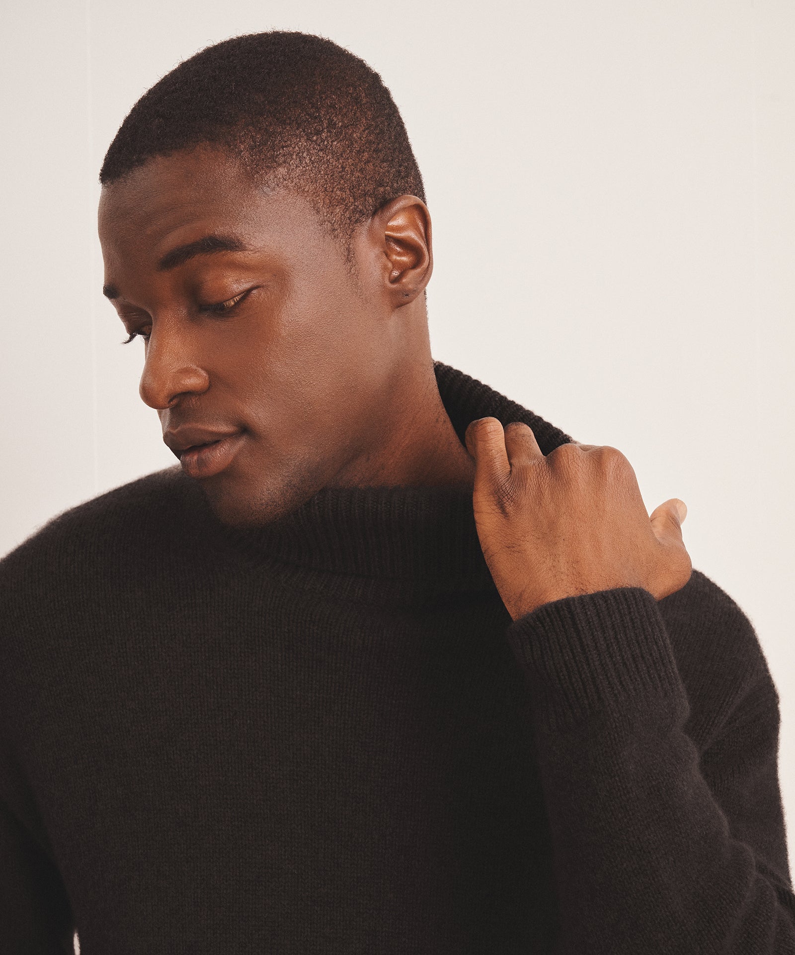 Super Luxe Cashmere Turtleneck – NAADAM