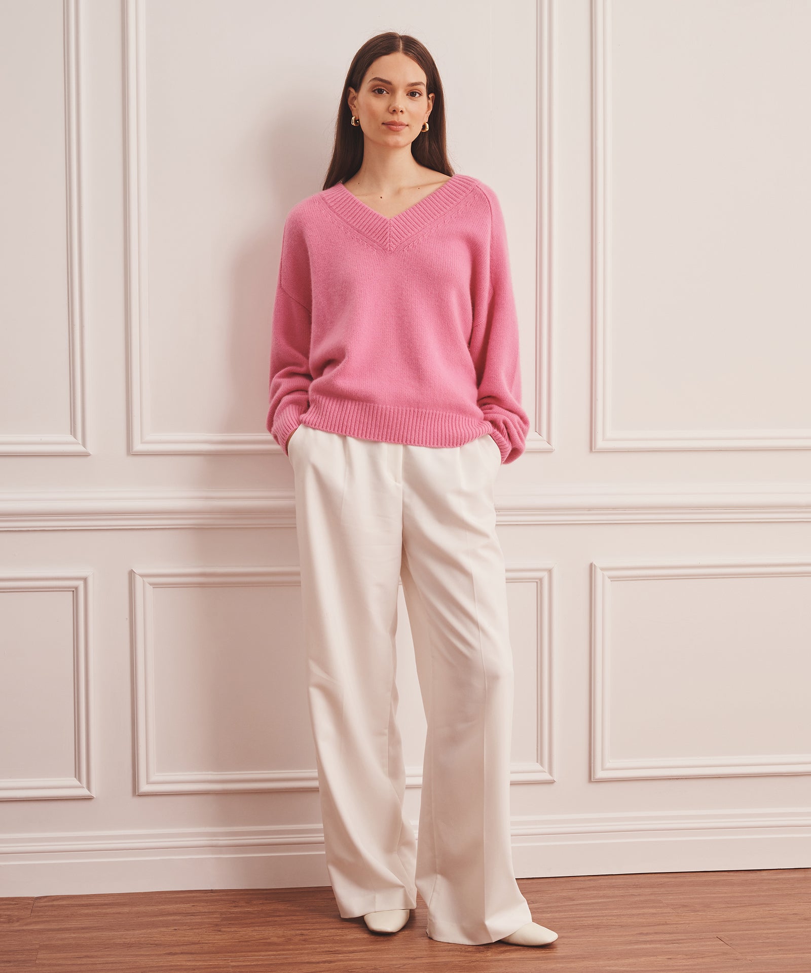 Super Luxe Cashmere V-Neck Sweater – NAADAM