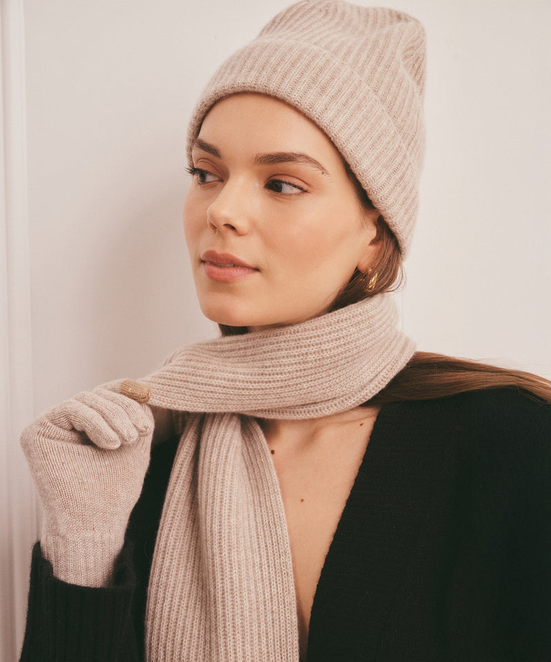 Signature Cashmere Ribbed Beanie – NAADAM display picture 3