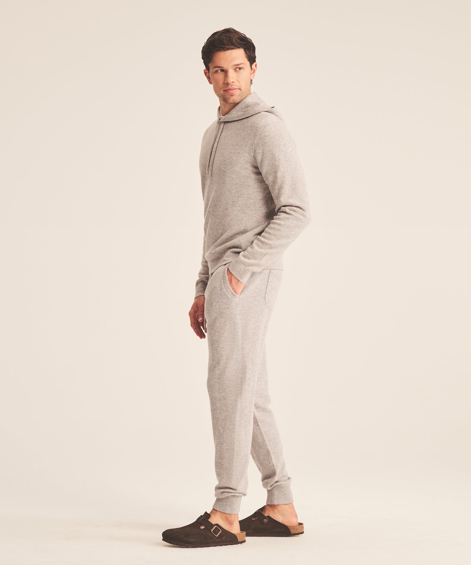 Signature Cashmere Jogger – NAADAM