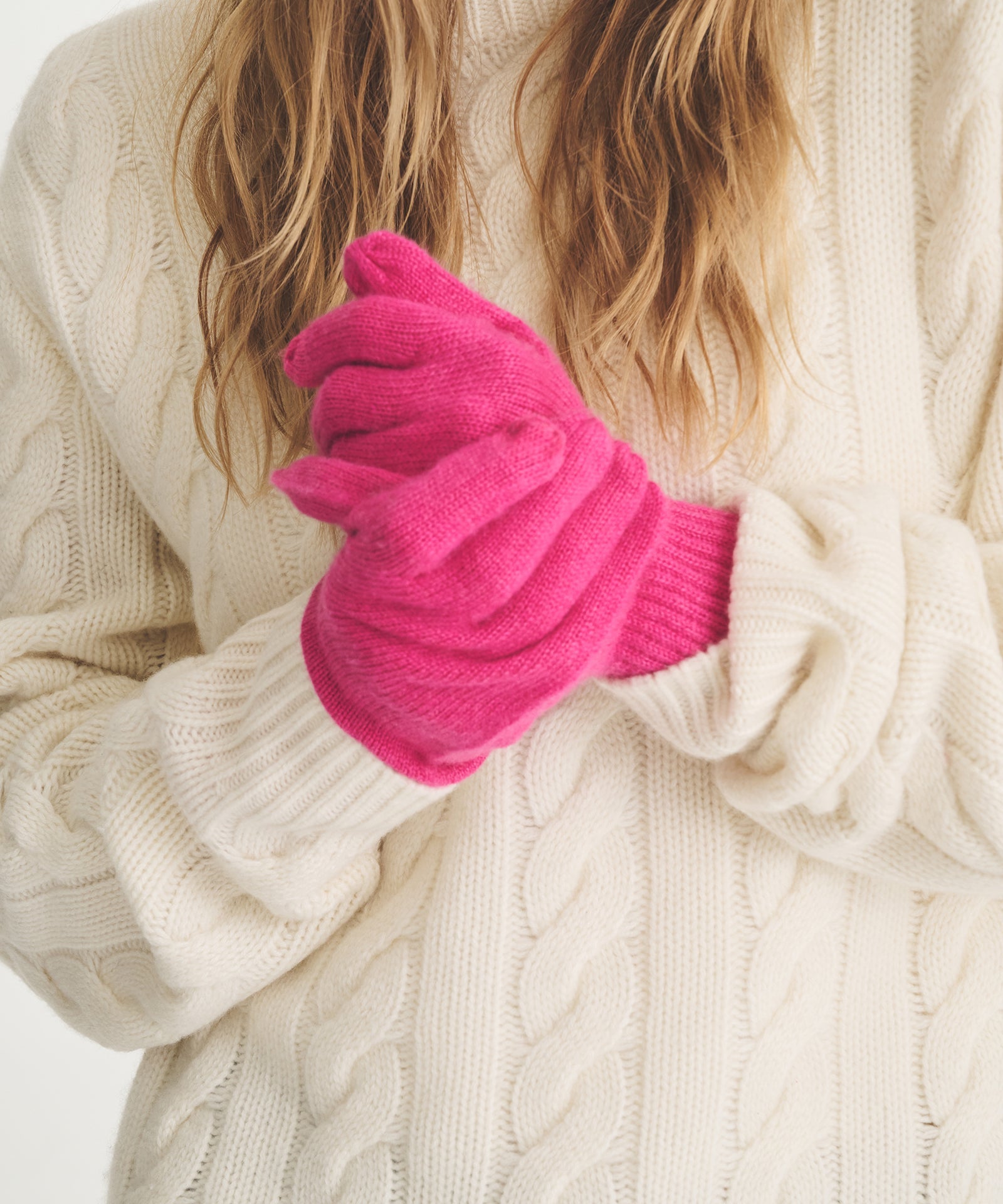 The_Essential_Cashmere_Gloves_