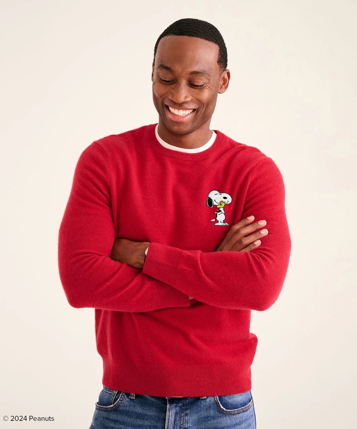Men s Festive Cashmere Snoopy Sweater NAADAM
