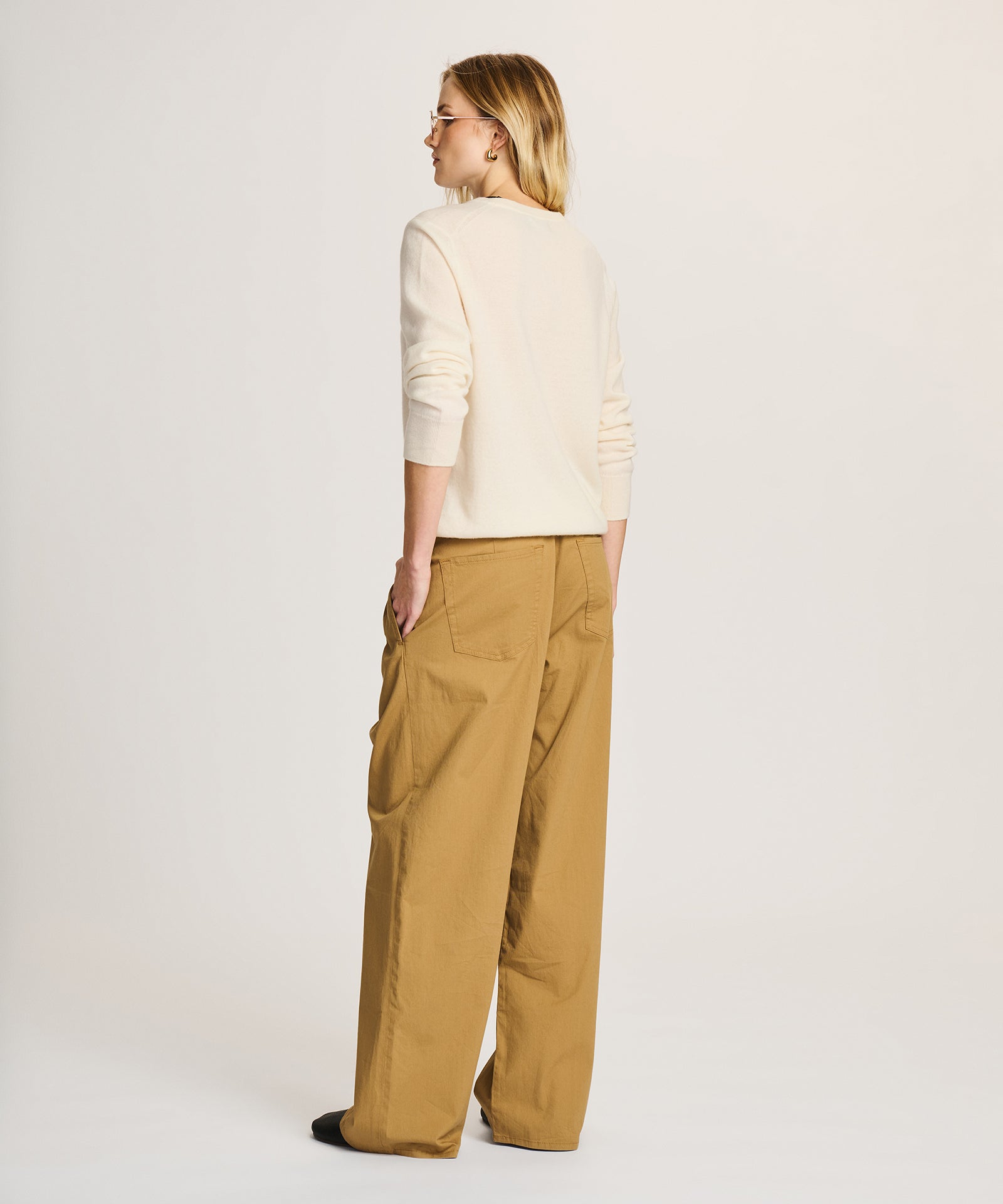 The Original Cashmere Sweater Women's – NAADAM
