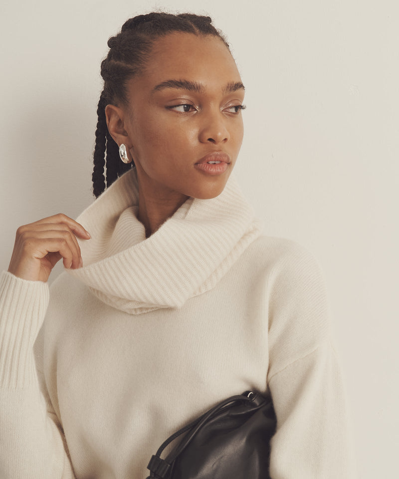 Luxe Cashmere Snood – NAADAM