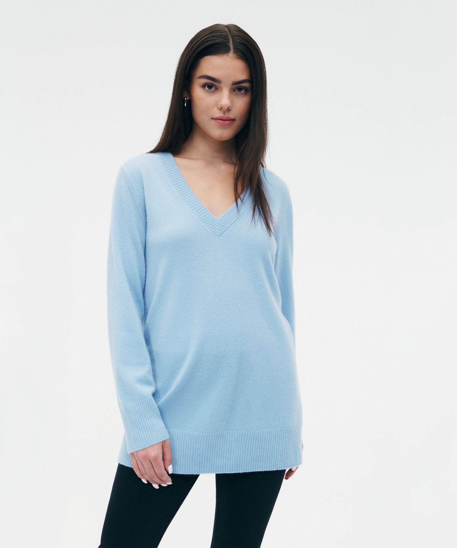 Cashmere Relaxed V-Neck Tunic Sweater – NAADAM