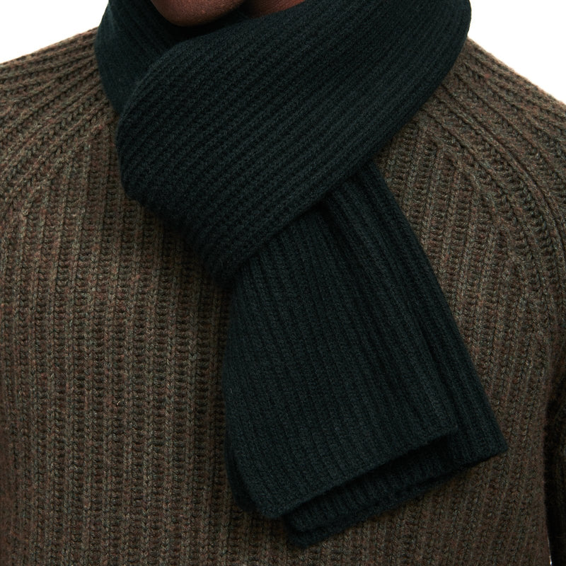 Signature Cashmere Ribbed Scarf – NAADAM