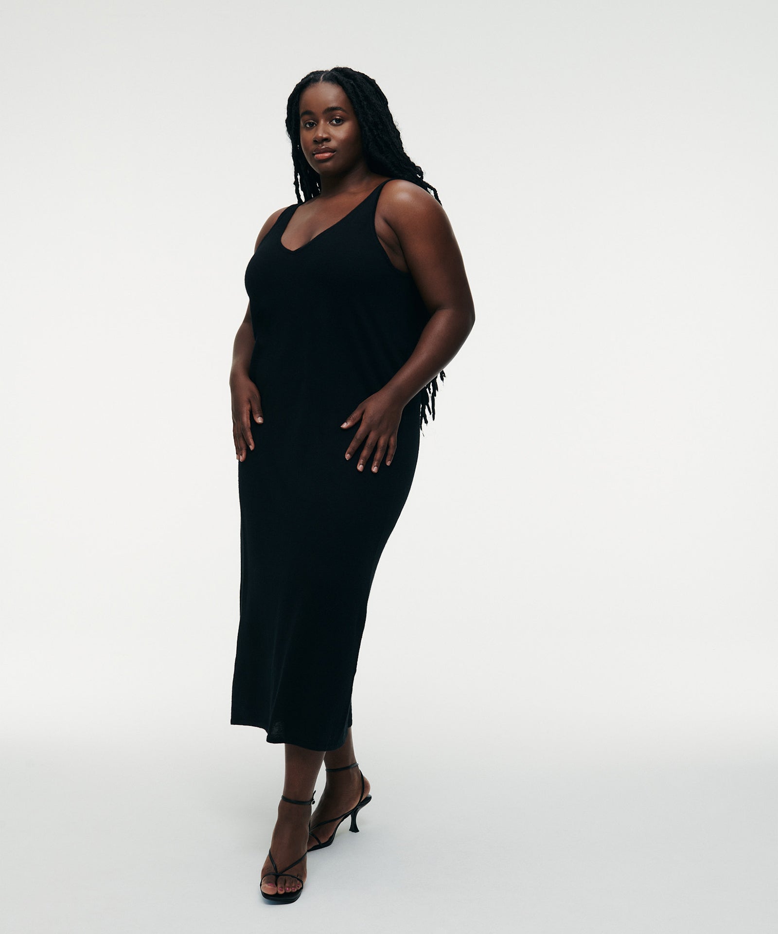 plus size black tank dress NAADAM Super Fine Cashmere in - S The sheath cut softens Scarf Offer size:7-8 Years (140cm) Scarlett Johansson Black Off-the-shoulder