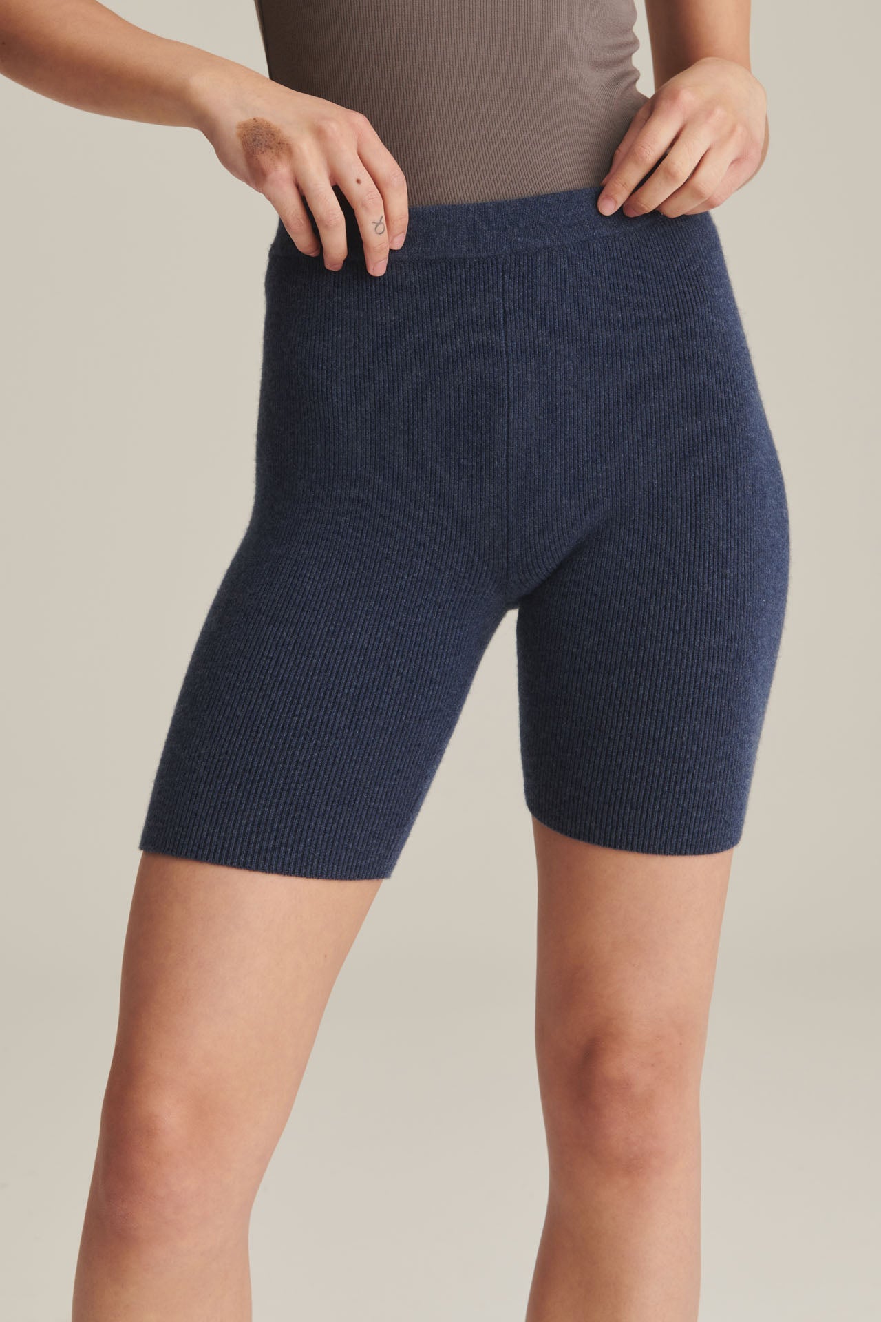 【新品未使用】 NKNIT cotton KNIT biker shorts Recycled Cashmere Ribbed Biker Short – NAADAM