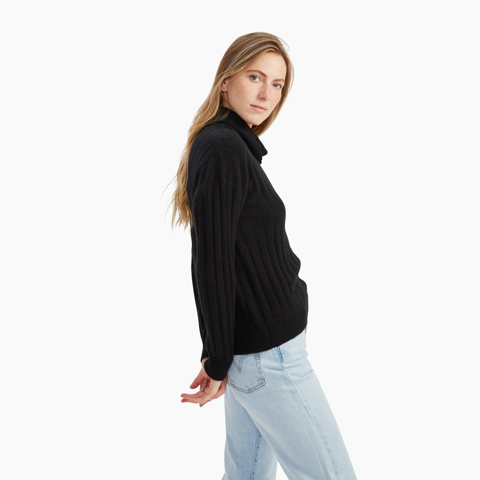 Cashmere Relaxed Ribbed Turtleneck – NAADAM