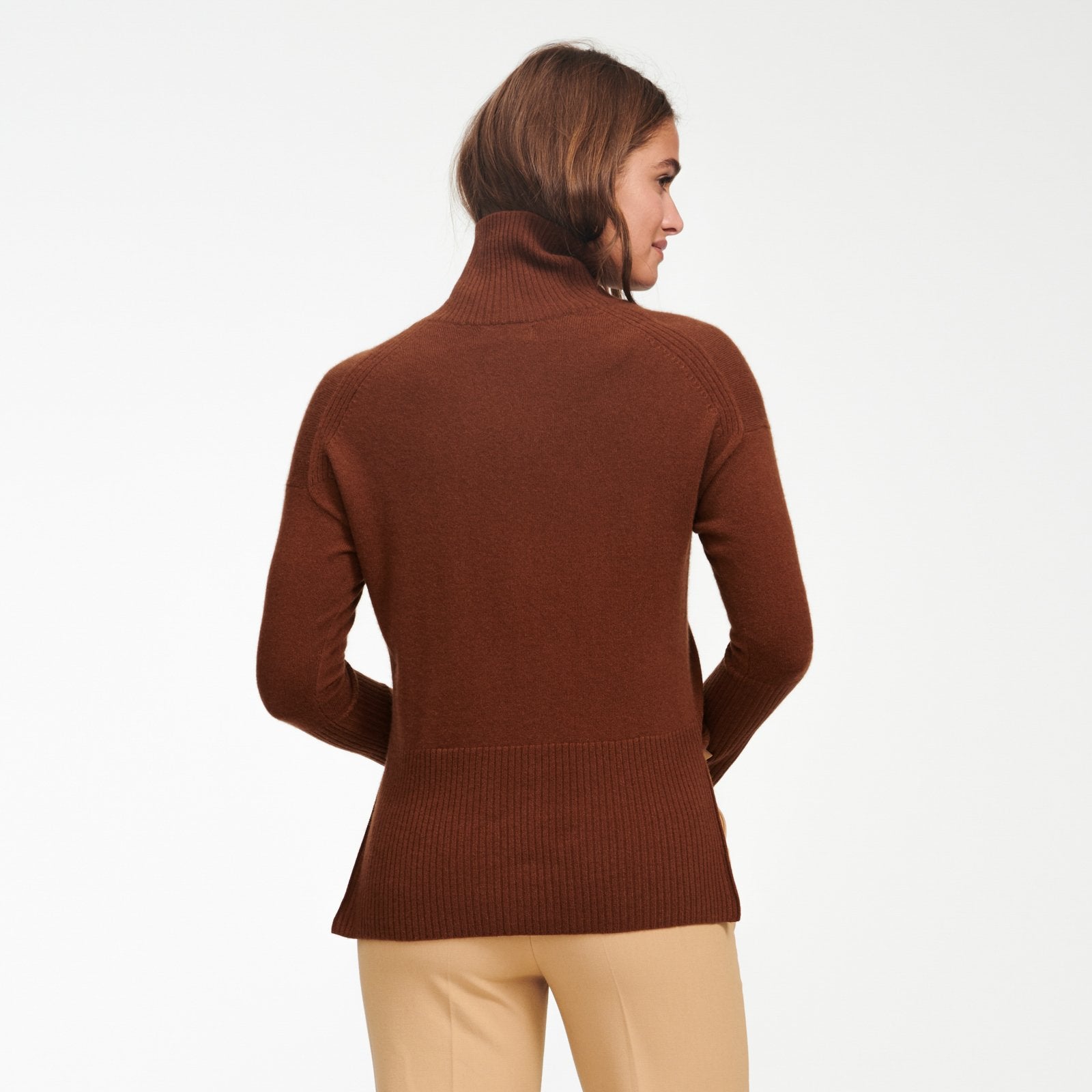 ネイキッドカシミア NakedCashmere デザインニット Cashmere High-Low Turtleneck – NAADAM